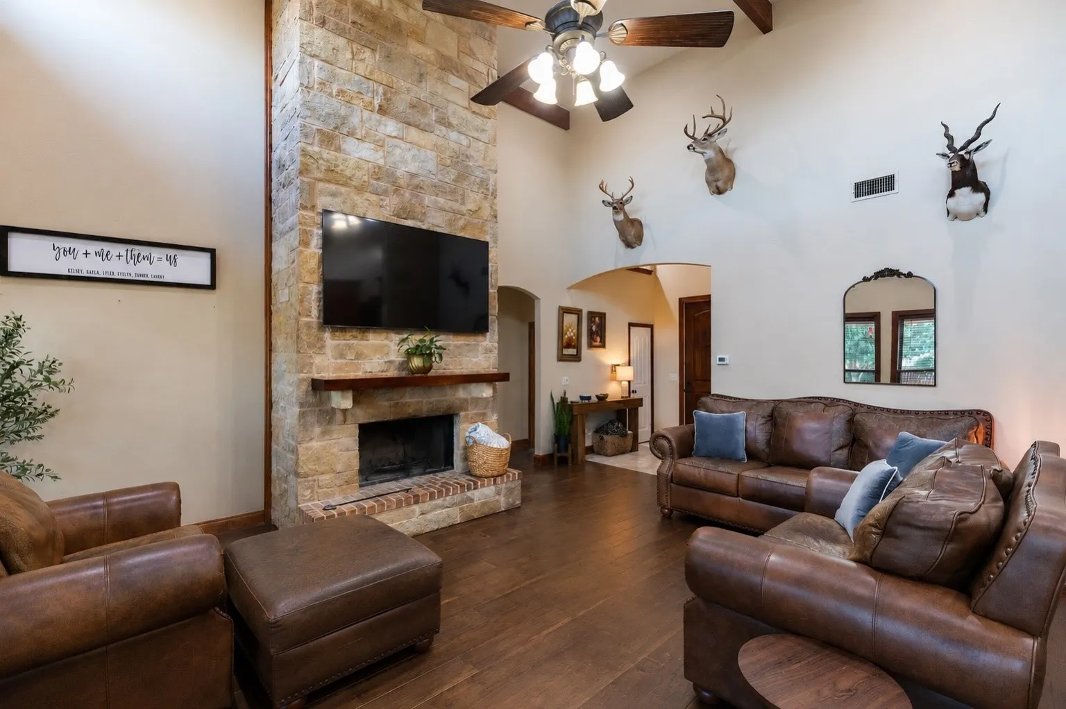 Single Family Residence For Sale in Taylor County , 157 Coates Avenue, Tuscola, Texas 79562, 4 Bedroom, 2 Bathroom, 6 Garage spaces, 2,233 Sqft, built in 2012, mls#21339273, Real Estate Agent in Tuscola, Homes For Sale in Taylor county, Homes For Sale in Tuscola, Realtor in Tuscola Texas, Real Estate Brokerage Independent Realty Texas, Luminita Cordes Realtor