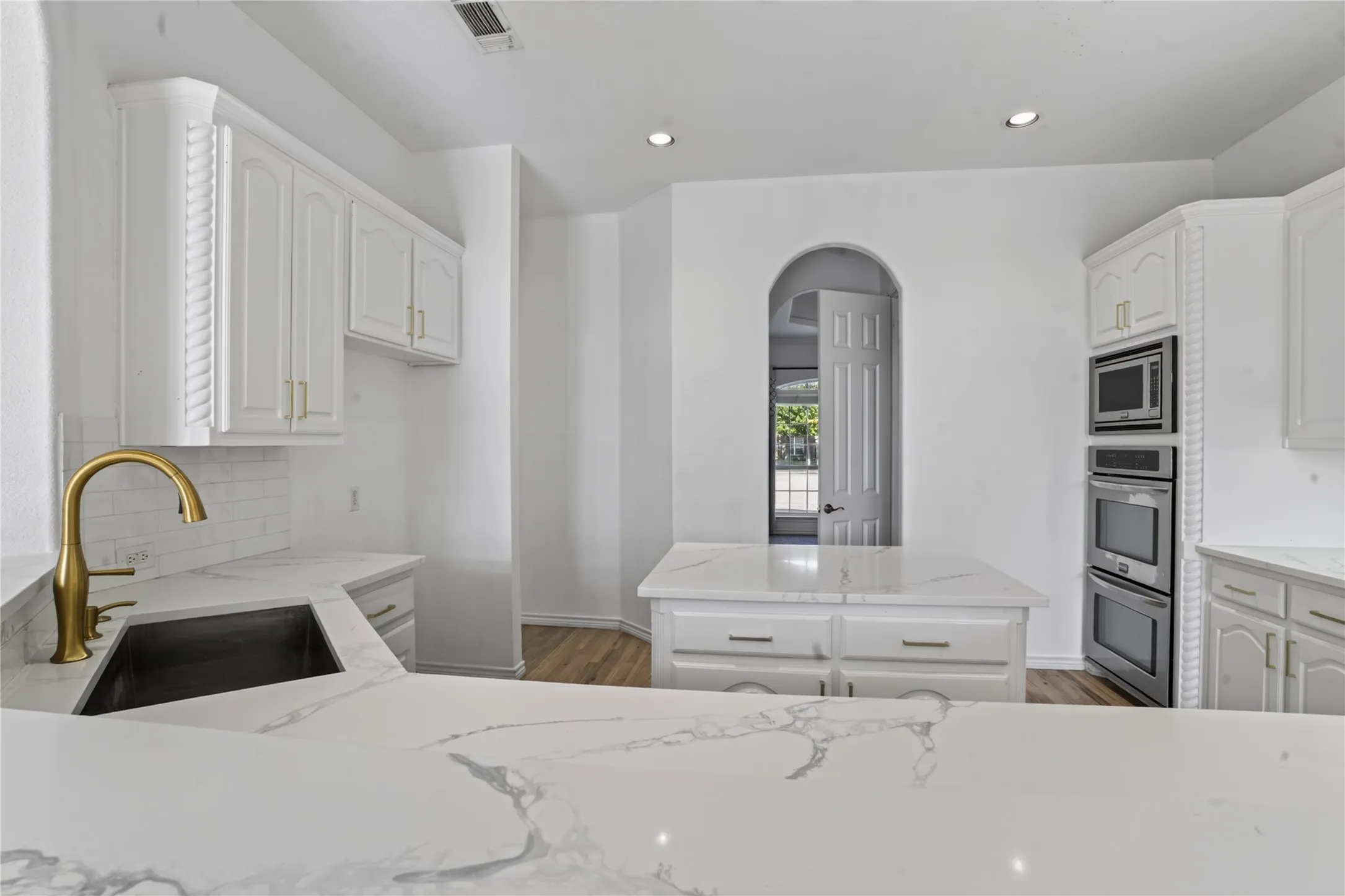 Tons of cabinetry space!