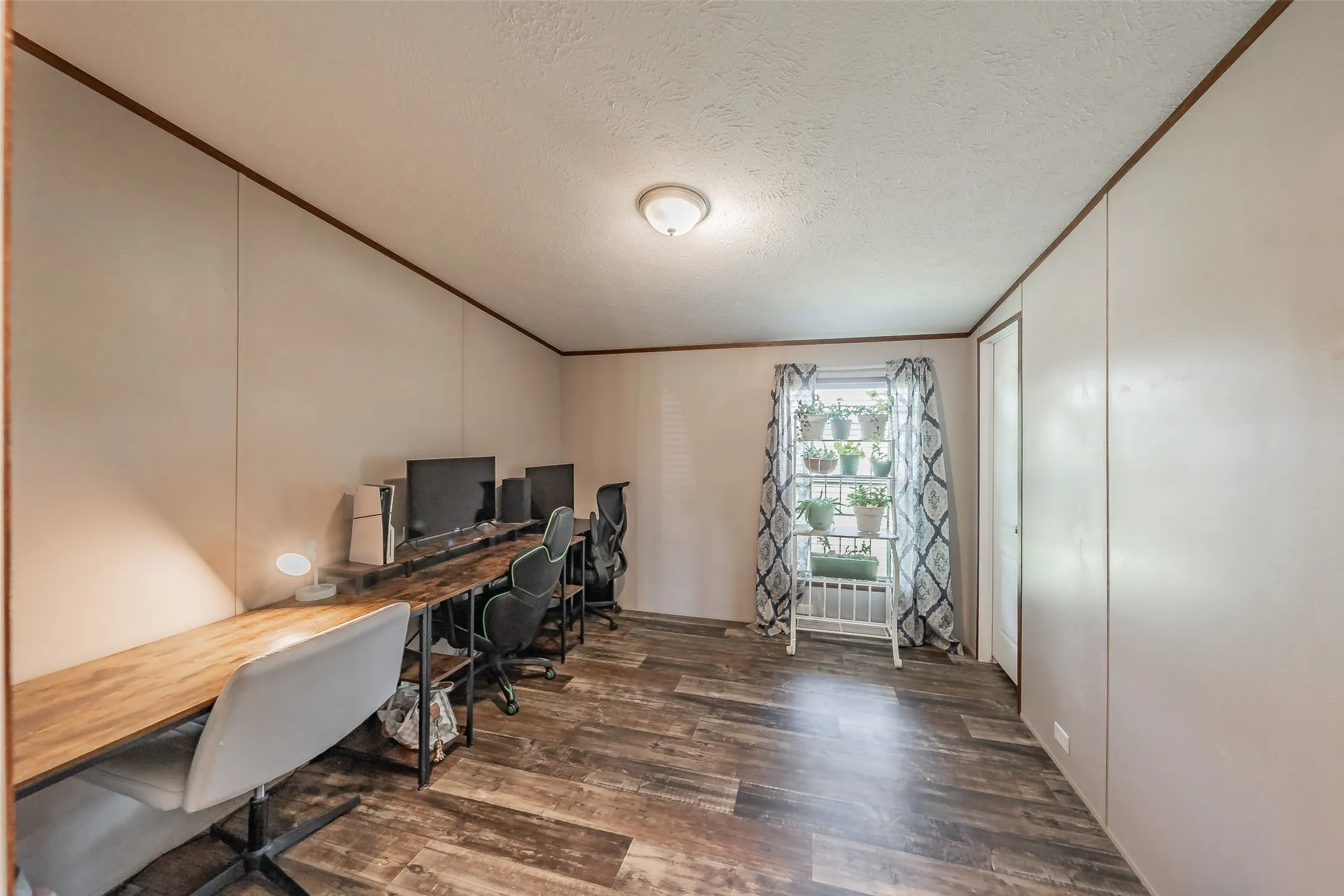 Mobile Home For Sale in Wise County , 204 Overland Trail, Bridgeport, Texas 76426, 3 Bedroom, 2 Bathroom, Garage spaces, 1,390 Sqft, built in 2023, mls#21339378, Real Estate Agent in Bridgeport, Homes For Sale in Wise county, Homes For Sale in Bridgeport, Realtor in Bridgeport Texas, Real Estate Brokerage Independent Realty Texas, Luminita Cordes Realtor