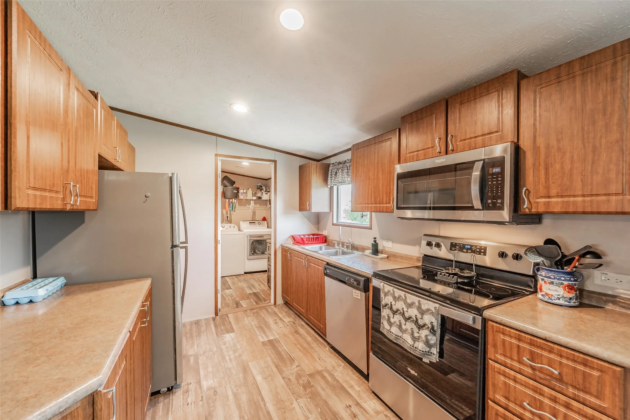 Mobile Home For Sale in Wise County , 204 Overland Trail, Bridgeport, Texas 76426, 3 Bedroom, 2 Bathroom, Garage spaces, 1,390 Sqft, built in 2023, mls#21339378, Real Estate Agent in Bridgeport, Homes For Sale in Wise county, Homes For Sale in Bridgeport, Realtor in Bridgeport Texas, Real Estate Brokerage Independent Realty Texas, Luminita Cordes Realtor