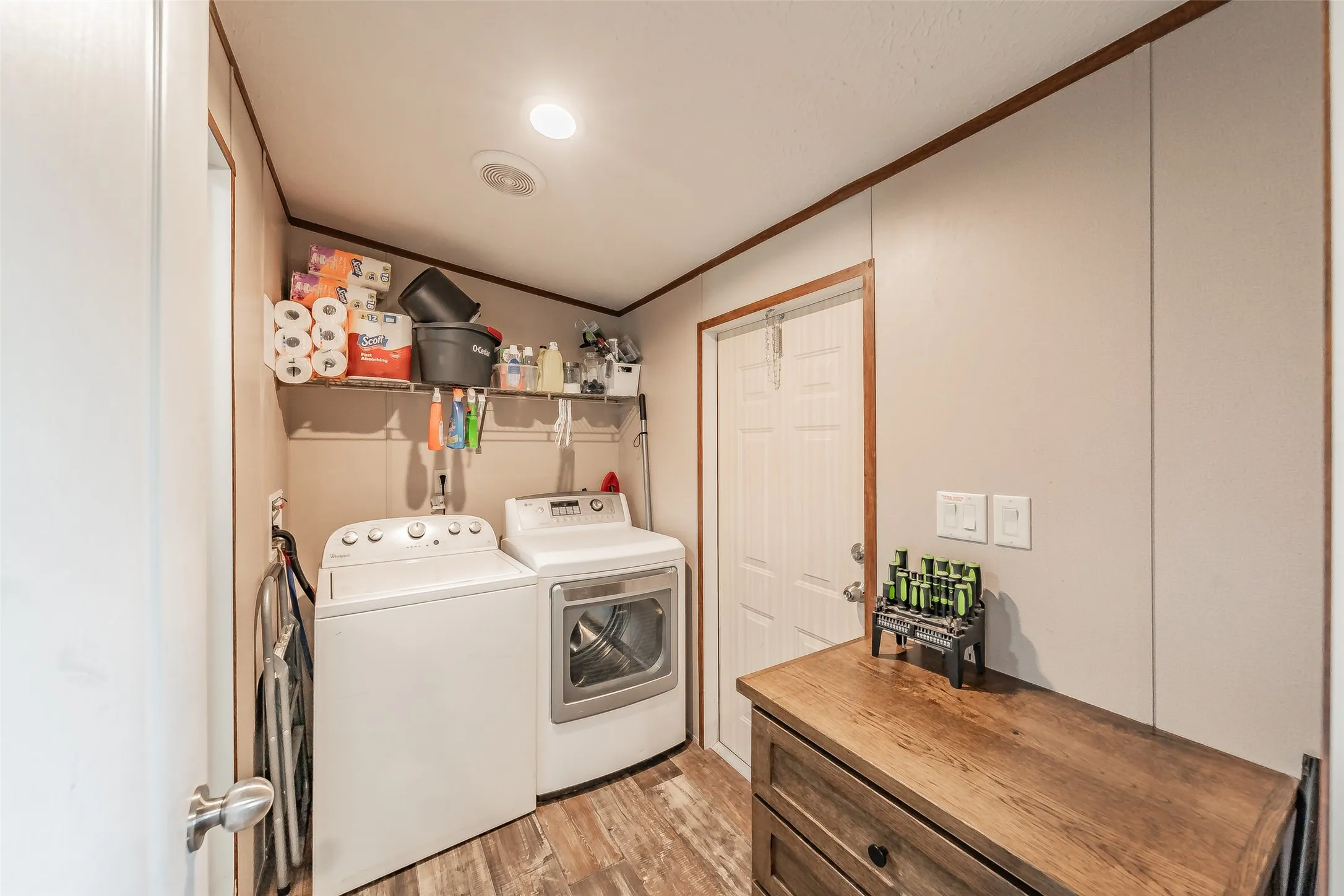 Mobile Home For Sale in Wise County , 204 Overland Trail, Bridgeport, Texas 76426, 3 Bedroom, 2 Bathroom, Garage spaces, 1,390 Sqft, built in 2023, mls#21339378, Real Estate Agent in Bridgeport, Homes For Sale in Wise county, Homes For Sale in Bridgeport, Realtor in Bridgeport Texas, Real Estate Brokerage Independent Realty Texas, Luminita Cordes Realtor