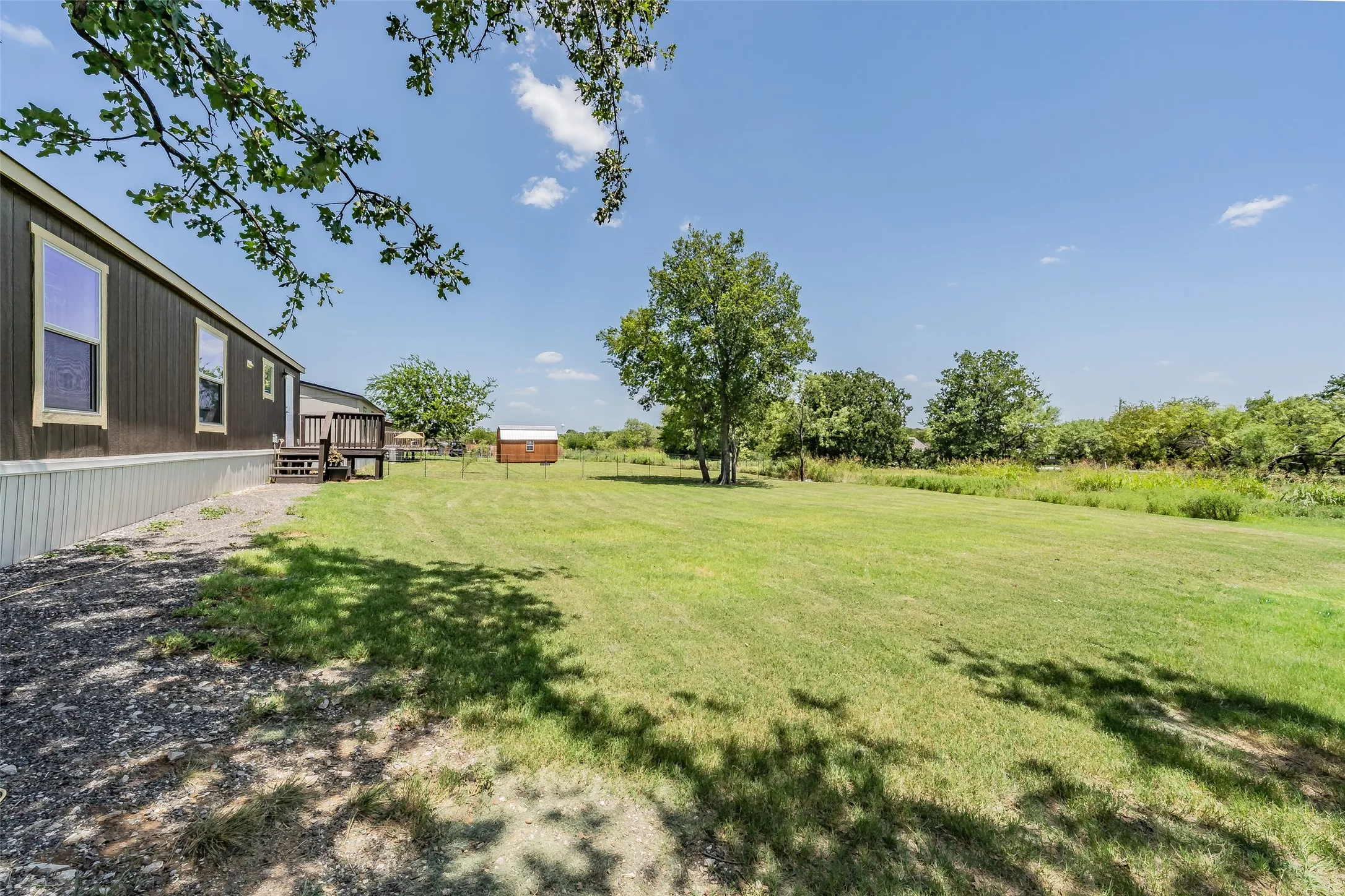 Mobile Home For Sale in Wise County , 204 Overland Trail, Bridgeport, Texas 76426, 3 Bedroom, 2 Bathroom, Garage spaces, 1,390 Sqft, built in 2023, mls#21339378, Real Estate Agent in Bridgeport, Homes For Sale in Wise county, Homes For Sale in Bridgeport, Realtor in Bridgeport Texas, Real Estate Brokerage Independent Realty Texas, Luminita Cordes Realtor
