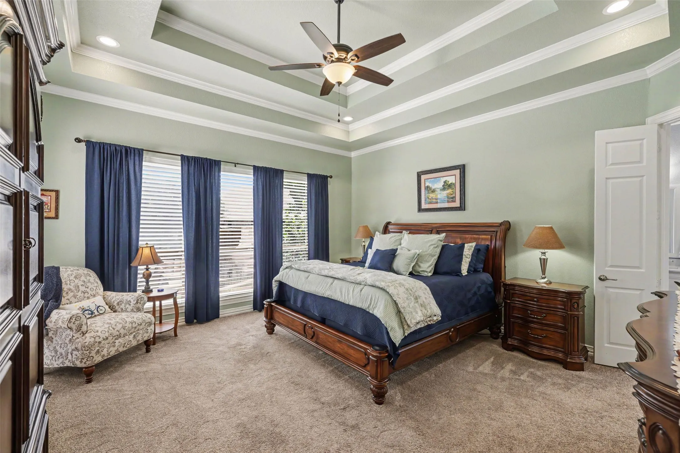 Single Family Residence For Sale in Tarrant County , 8217 Thornhill Drive, North Richland Hills, Texas 76182, 4 Bedroom, 3 Bathroom, 3 Garage spaces, 3,934 Sqft, built in 2001, mls#21338586, Real Estate Agent in North Richland Hills, Homes For Sale in Tarrant county, Homes For Sale in North Richland Hills, Realtor in North Richland Hills Texas, Real Estate Brokerage Independent Realty Texas, Luminita Cordes Realtor
