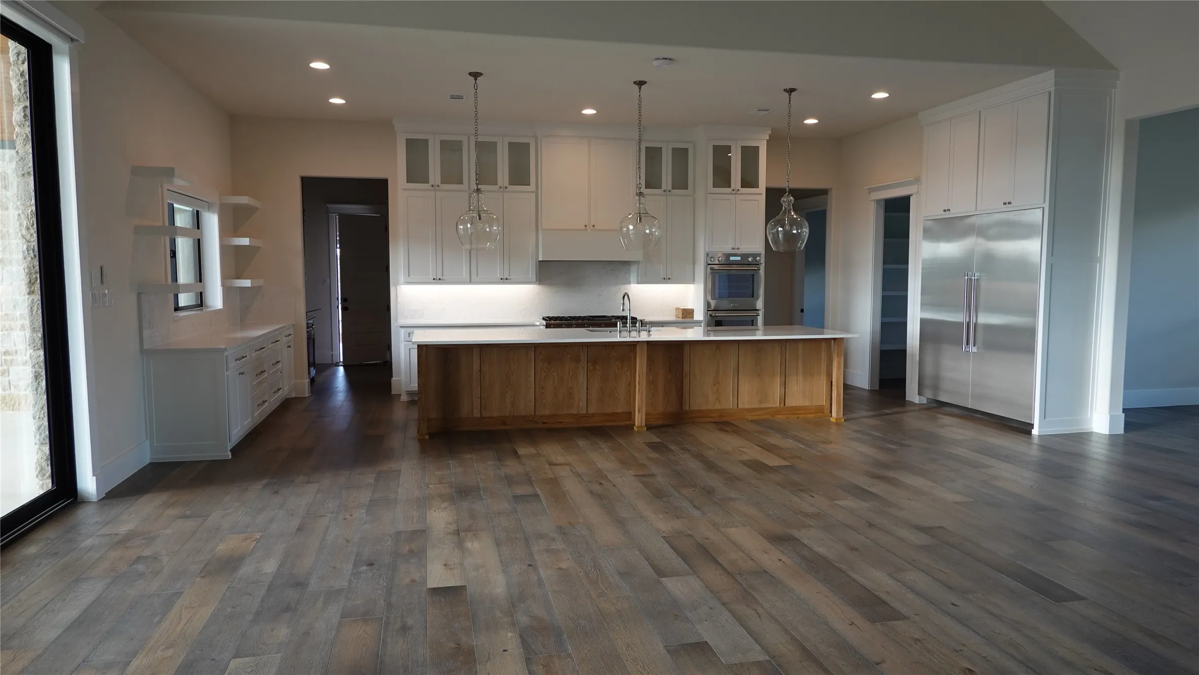 Representation of floor plan. Buyer to choose interior selections.