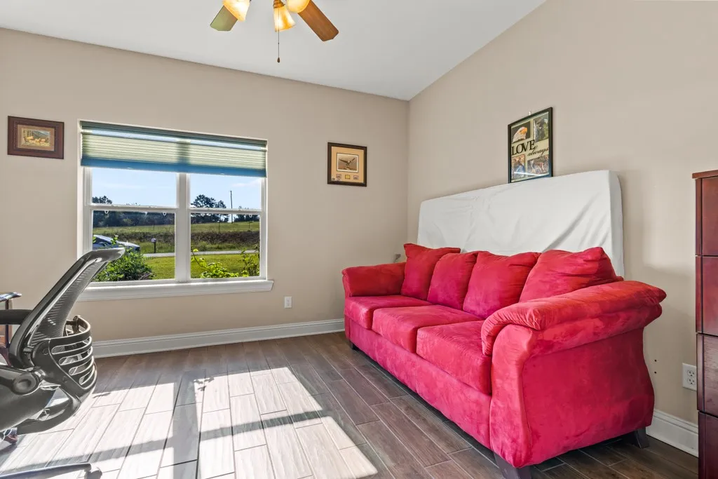 Single Family Residence For Sale in Upshur County , 2616 Bob O Link Road, Gilmer, Texas 75645, 3 Bedroom, 2 Bathroom, 2 Garage spaces, 2,206 Sqft, built in 2009, mls#21338423, Real Estate Agent in Gilmer, Homes For Sale in Upshur county, Homes For Sale in Gilmer, Realtor in Gilmer Texas, Real Estate Brokerage Independent Realty Texas, Luminita Cordes Realtor
