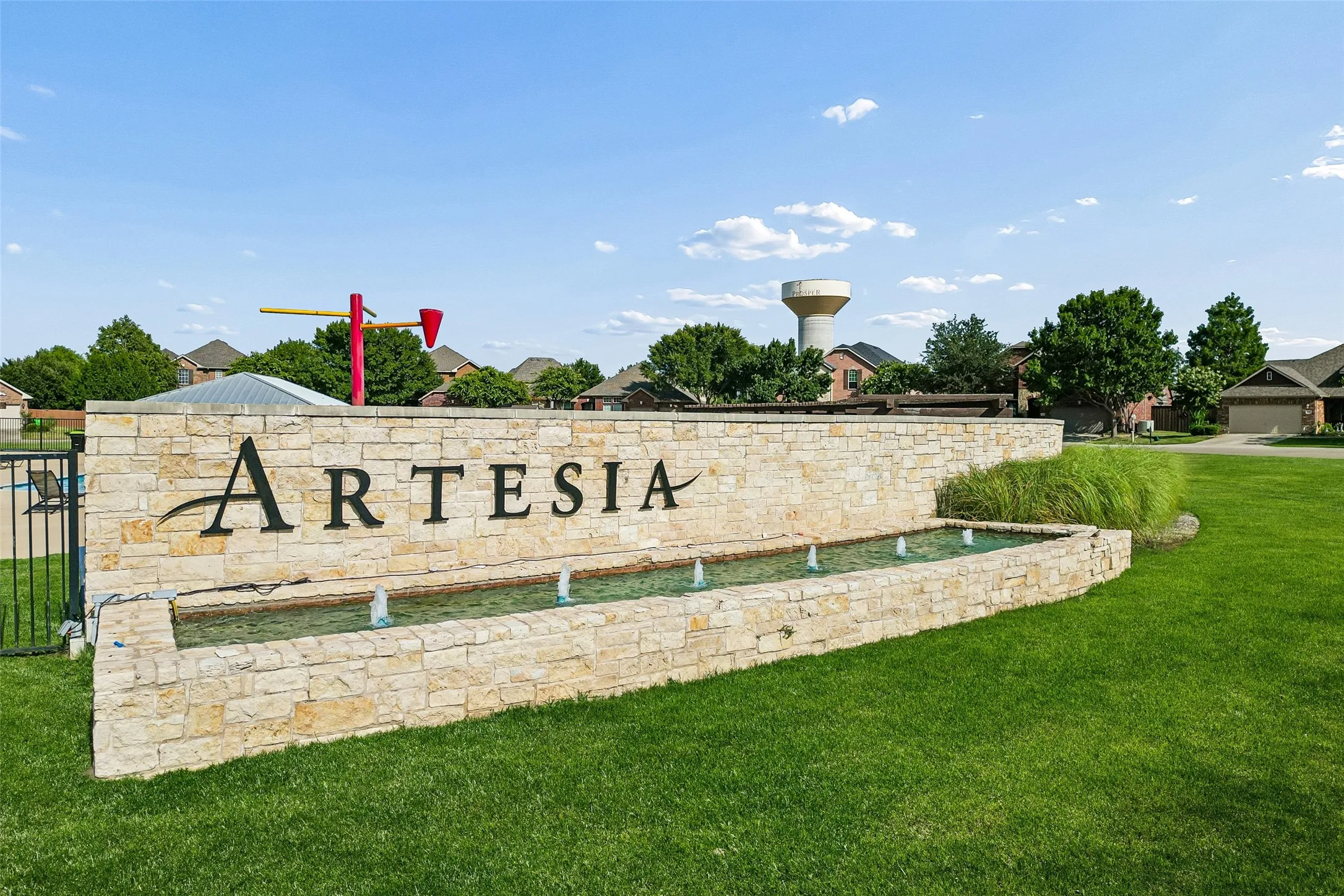 Single Family Residence For Sale in Denton County , 16509 Dry Creek Boulevard, Prosper, Texas 75078, 4 Bedroom, 3 Bathroom, 2 Garage spaces, 2,804 Sqft, built in 2017, mls#21332136, Real Estate Agent in Prosper, Homes For Sale in Denton county, Homes For Sale in Prosper, Realtor in Prosper Texas, Real Estate Brokerage Independent Realty Texas, Luminita Cordes Realtor