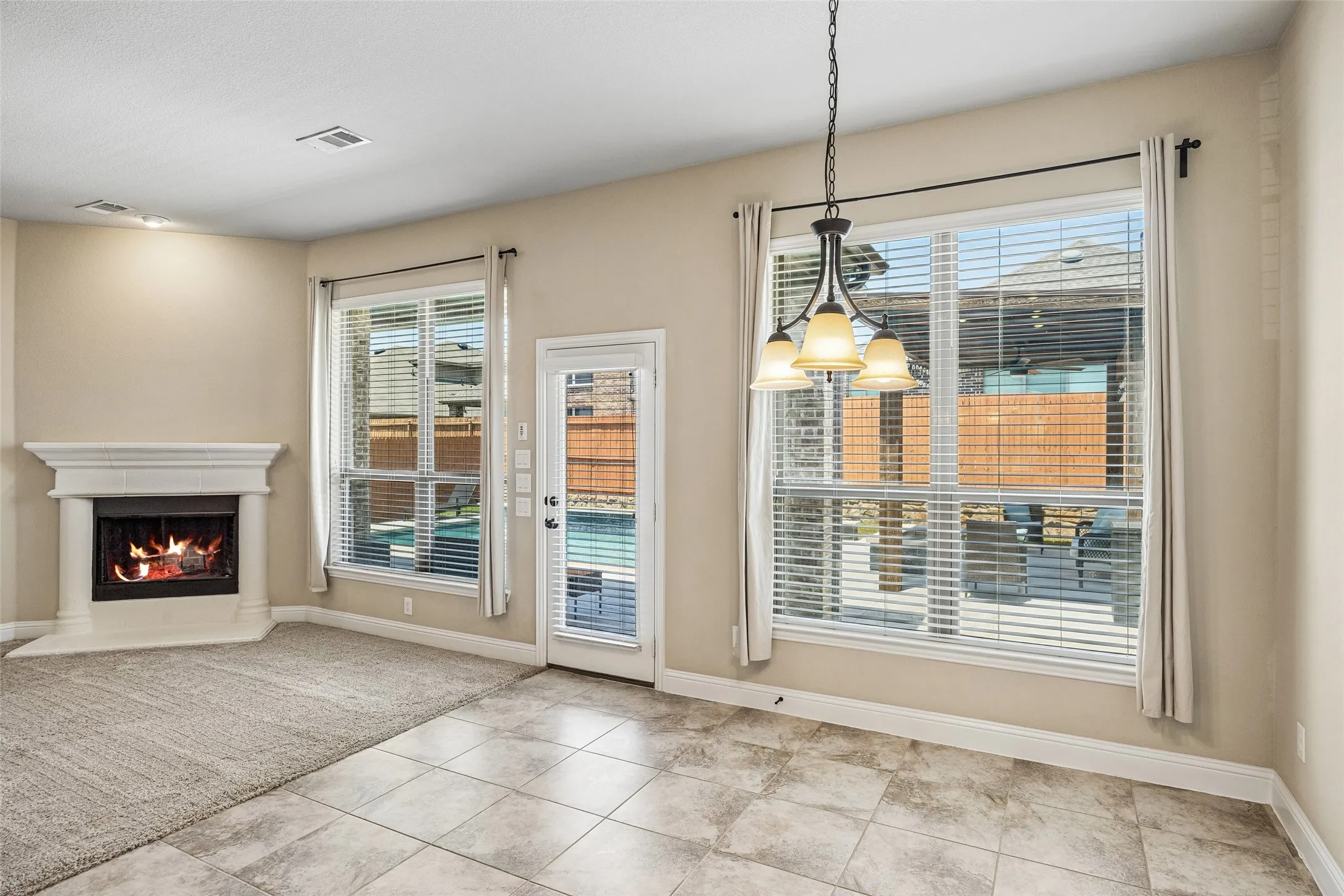 Single Family Residence For Sale in Denton County , 16509 Dry Creek Boulevard, Prosper, Texas 75078, 4 Bedroom, 3 Bathroom, 2 Garage spaces, 2,804 Sqft, built in 2017, mls#21332136, Real Estate Agent in Prosper, Homes For Sale in Denton county, Homes For Sale in Prosper, Realtor in Prosper Texas, Real Estate Brokerage Independent Realty Texas, Luminita Cordes Realtor