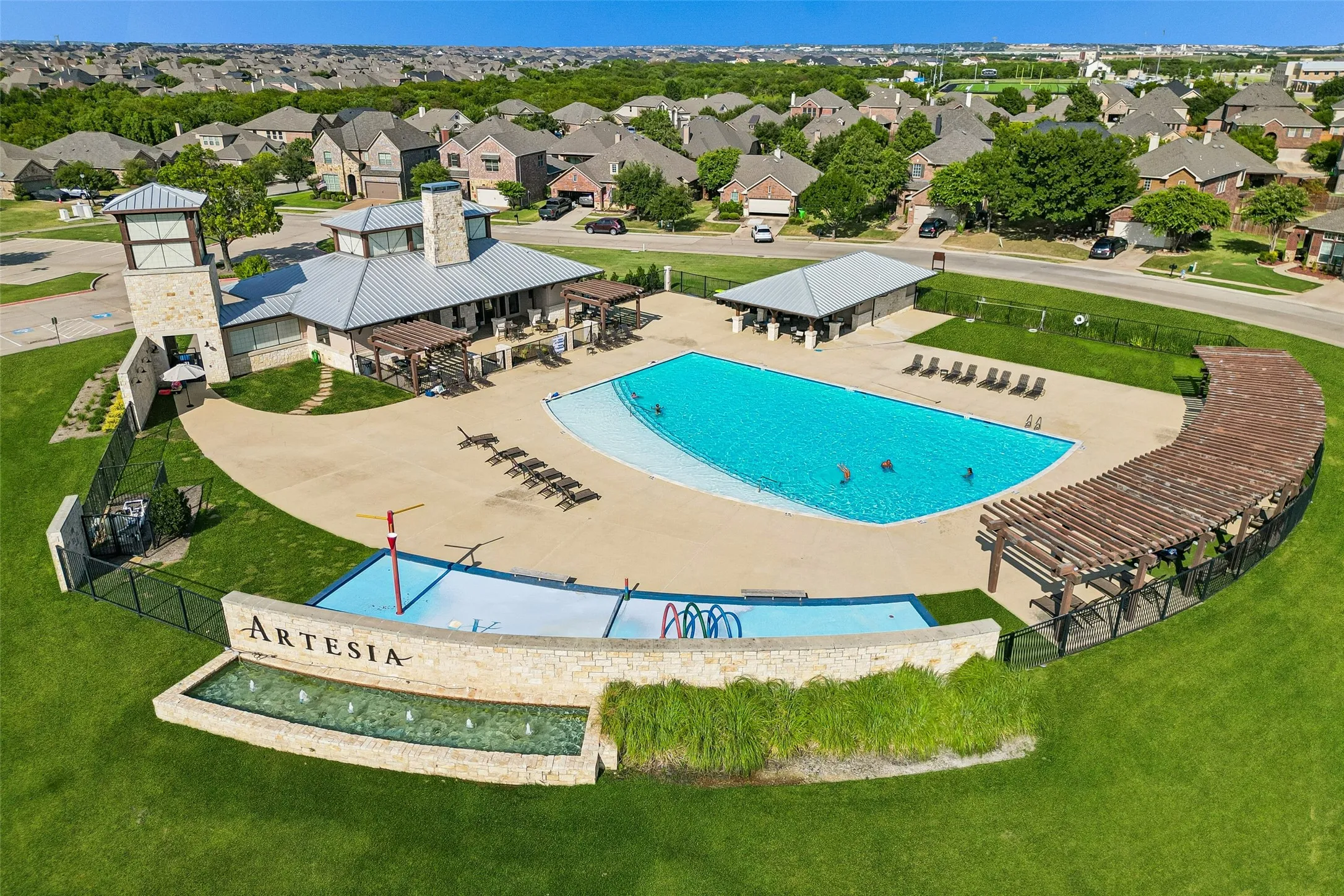 Single Family Residence For Sale in Denton County , 16509 Dry Creek Boulevard, Prosper, Texas 75078, 4 Bedroom, 3 Bathroom, 2 Garage spaces, 2,804 Sqft, built in 2017, mls#21332136, Real Estate Agent in Prosper, Homes For Sale in Denton county, Homes For Sale in Prosper, Realtor in Prosper Texas, Real Estate Brokerage Independent Realty Texas, Luminita Cordes Realtor