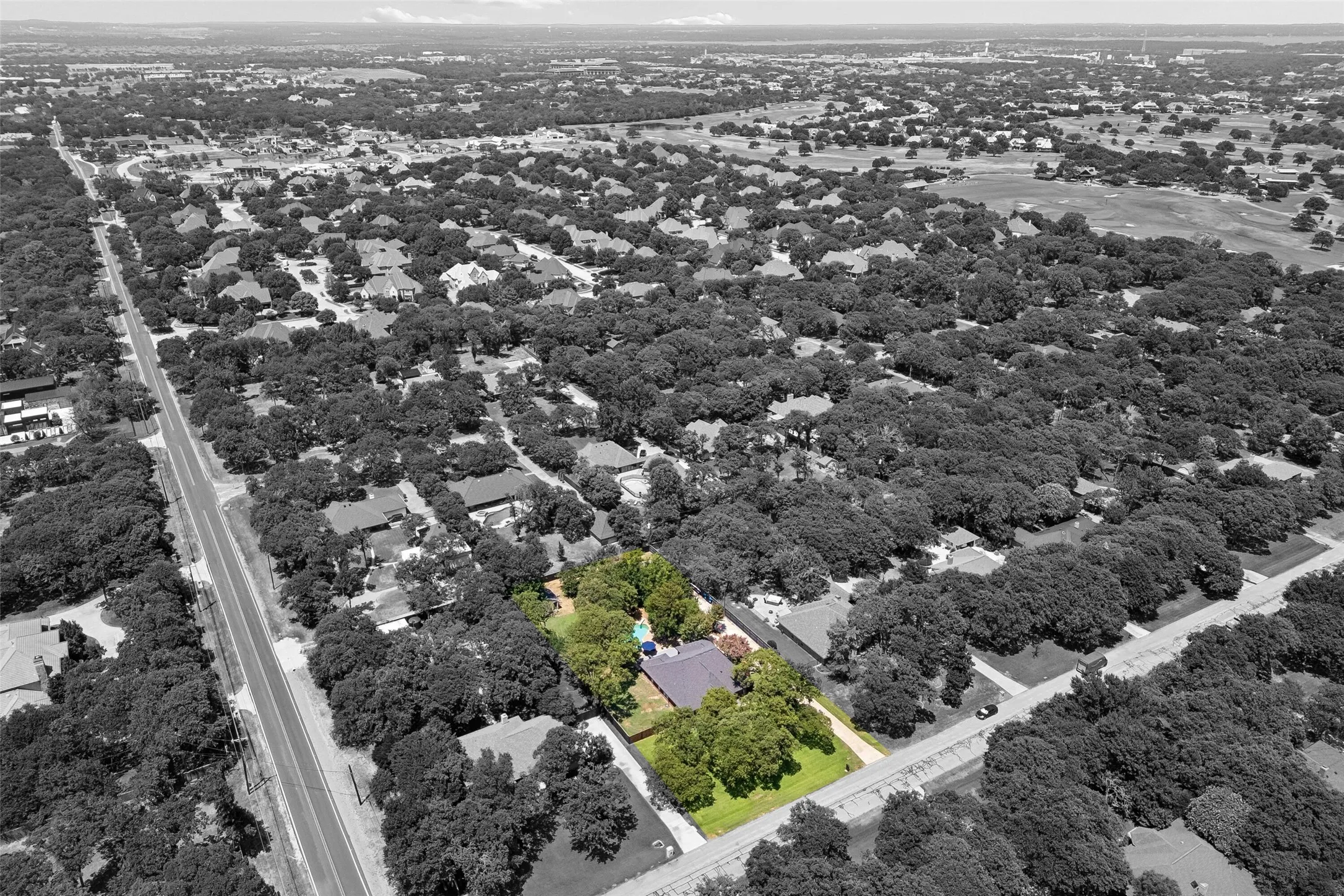 Single Family Residence For Sale in Tarrant County , 2005 Greenwood Lane, Keller, Texas 76262, 3 Bedroom, 2 Bathroom, 2 Garage spaces, 2,253 Sqft, built in 1984, mls#21339692, Real Estate Agent in Keller, Homes For Sale in Tarrant county, Homes For Sale in Keller, Realtor in Keller Texas, Real Estate Brokerage Independent Realty Texas, Luminita Cordes Realtor
