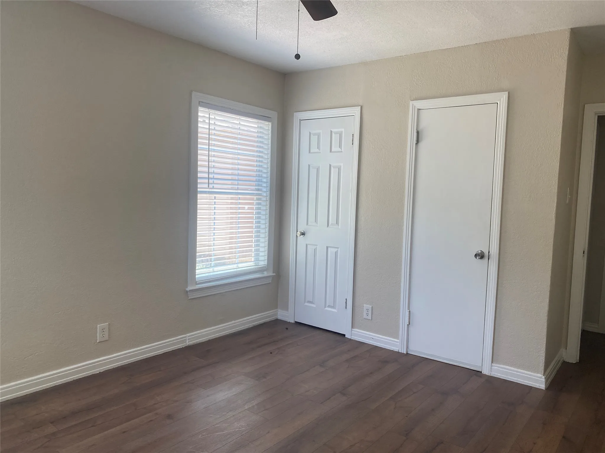 Single Family Residence For Rent in Dallas County , 212 Washington Street, Garland, Texas 75040, 3 Bedroom, 2 Bathroom, 2 Garage spaces, 1,732 Sqft, built in 1949, mls#21339767, Real Estate Agent in Garland, Homes For Rent in Dallas county, Homes For Rent in Garland, Realtor in Garland Texas, Real Estate Brokerage Independent Realty Texas, Luminita Cordes Realtor