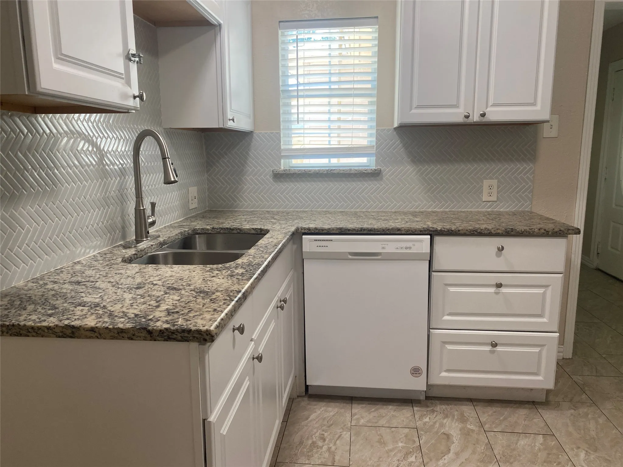 Single Family Residence For Rent in Dallas County , 212 Washington Street, Garland, Texas 75040, 3 Bedroom, 2 Bathroom, 2 Garage spaces, 1,732 Sqft, built in 1949, mls#21339767, Real Estate Agent in Garland, Homes For Rent in Dallas county, Homes For Rent in Garland, Realtor in Garland Texas, Real Estate Brokerage Independent Realty Texas, Luminita Cordes Realtor