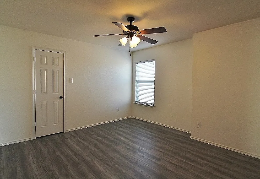 Single Family Residence For Rent in Tarrant County , 10125 Sourwood Drive, Fort Worth, Texas 76244, 4 Bedroom, 3 Bathroom, 2 Garage spaces, 2,947 Sqft, built in 2004, mls#21339796, Real Estate Agent in Fort Worth, Homes For Rent in Tarrant county, Homes For Rent in Fort Worth, Realtor in Fort Worth Texas, Real Estate Brokerage Independent Realty Texas, Luminita Cordes Realtor