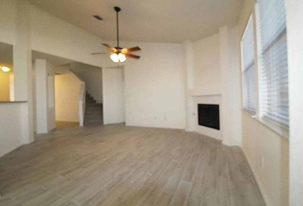 Single Family Residence For Rent in Tarrant County , 10125 Sourwood Drive, Fort Worth, Texas 76244, 4 Bedroom, 3 Bathroom, 2 Garage spaces, 2,947 Sqft, built in 2004, mls#21339796, Real Estate Agent in Fort Worth, Homes For Rent in Tarrant county, Homes For Rent in Fort Worth, Realtor in Fort Worth Texas, Real Estate Brokerage Independent Realty Texas, Luminita Cordes Realtor