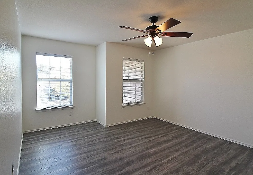 Single Family Residence For Rent in Tarrant County , 10125 Sourwood Drive, Fort Worth, Texas 76244, 4 Bedroom, 3 Bathroom, 2 Garage spaces, 2,947 Sqft, built in 2004, mls#21339796, Real Estate Agent in Fort Worth, Homes For Rent in Tarrant county, Homes For Rent in Fort Worth, Realtor in Fort Worth Texas, Real Estate Brokerage Independent Realty Texas, Luminita Cordes Realtor