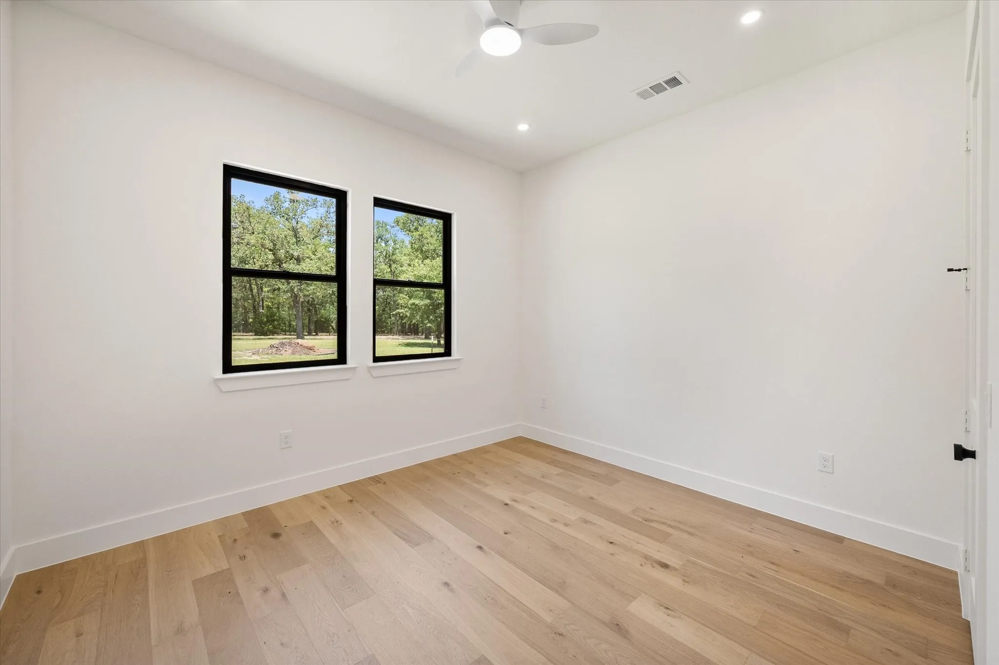 Single Family Residence For Sale in Navarro County , 3001 Rock Road, Corsicana, Texas 75109, 4 Bedroom, 4 Bathroom, 2 Garage spaces, 3,075 Sqft, built in 2026, mls#21338561, Real Estate Agent in Corsicana, Homes For Sale in Navarro county, Homes For Sale in Corsicana, Realtor in Corsicana Texas, Real Estate Brokerage Independent Realty Texas, Luminita Cordes Realtor