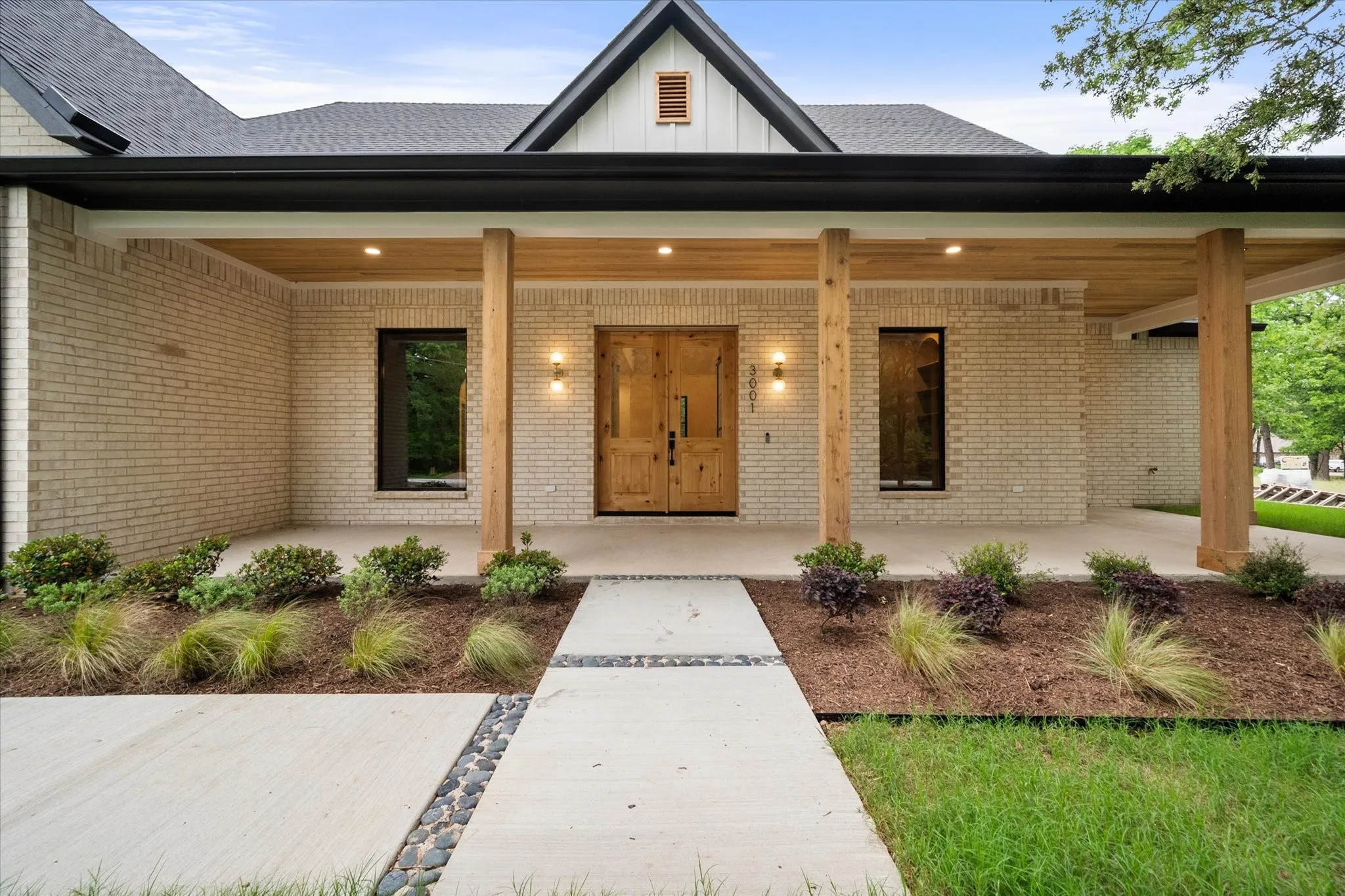 Single Family Residence For Sale in Navarro County , 3001 Rock Road, Corsicana, Texas 75109, 4 Bedroom, 4 Bathroom, 2 Garage spaces, 3,075 Sqft, built in 2026, mls#21338561, Real Estate Agent in Corsicana, Homes For Sale in Navarro county, Homes For Sale in Corsicana, Realtor in Corsicana Texas, Real Estate Brokerage Independent Realty Texas, Luminita Cordes Realtor