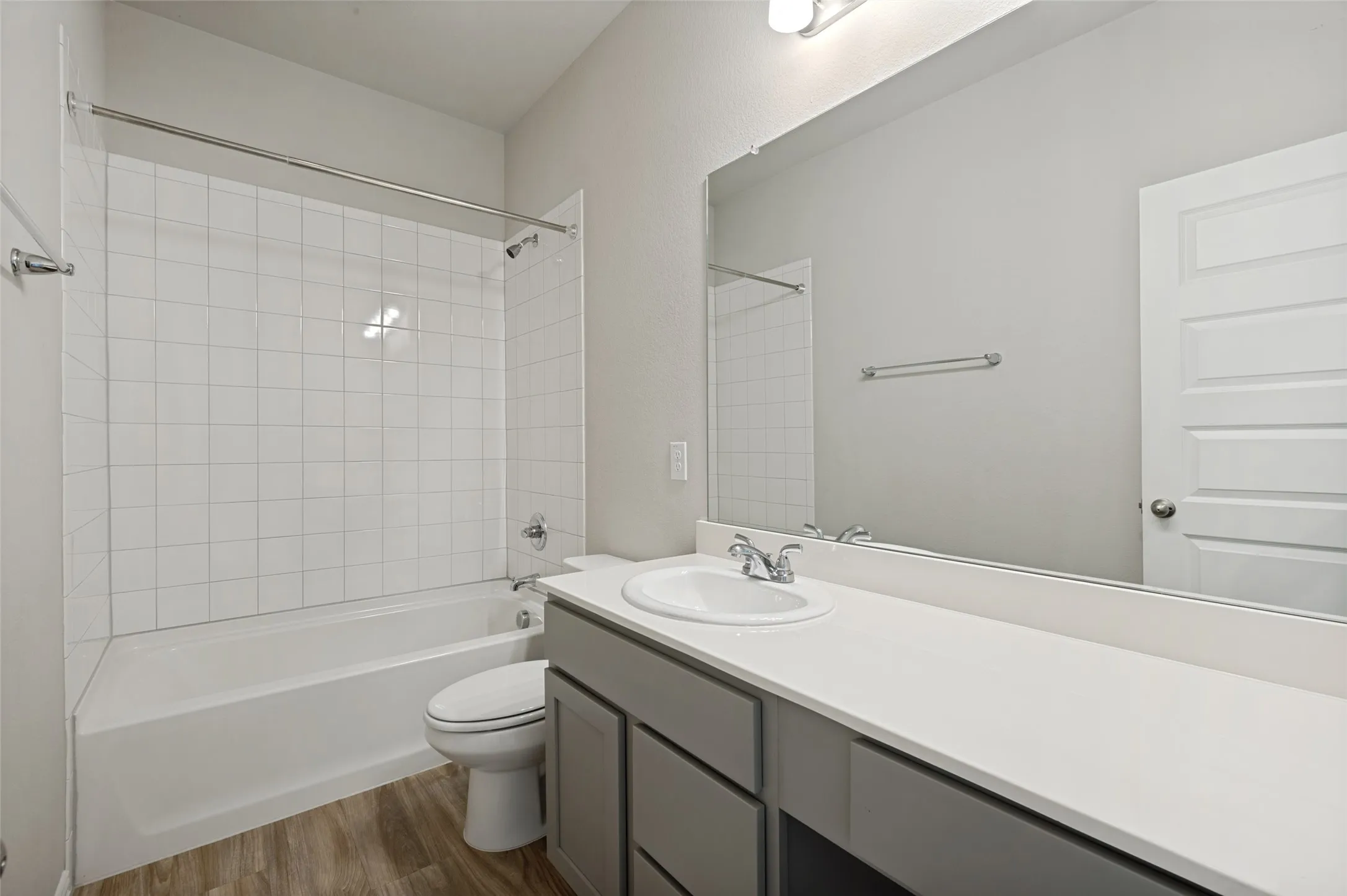 Single Family Residence For Sale in Collin County , 809 Cromwell Drive, Celina, Texas 75009, 3 Bedroom, 3 Bathroom, 2 Garage spaces, 2,649 Sqft, built in 2021, mls#21338866, Real Estate Agent in Celina, Homes For Sale in Collin county, Homes For Sale in Celina, Realtor in Celina Texas, Real Estate Brokerage Independent Realty Texas, Luminita Cordes Realtor
