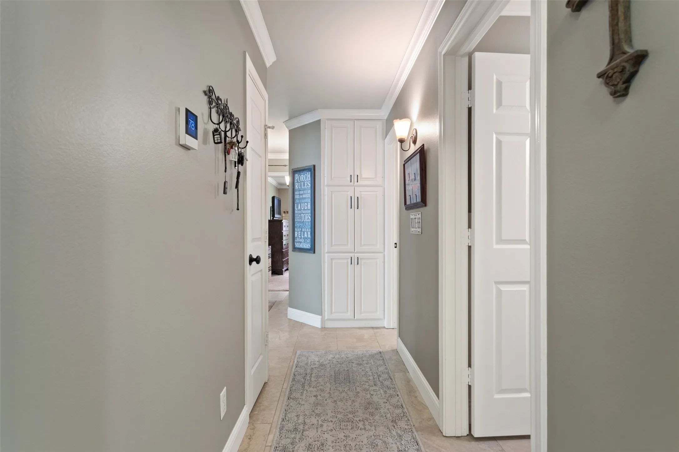 Single Family Residence For Sale in Smith County , 1340 Bridle Path, Lindale, Texas 75771, 3 Bedroom, 3 Bathroom, 2 Garage spaces, 2,359 Sqft, built in 1995, mls#21334112, Real Estate Agent in Lindale, Homes For Sale in Smith county, Homes For Sale in Lindale, Realtor in Lindale Texas, Real Estate Brokerage Independent Realty Texas, Luminita Cordes Realtor