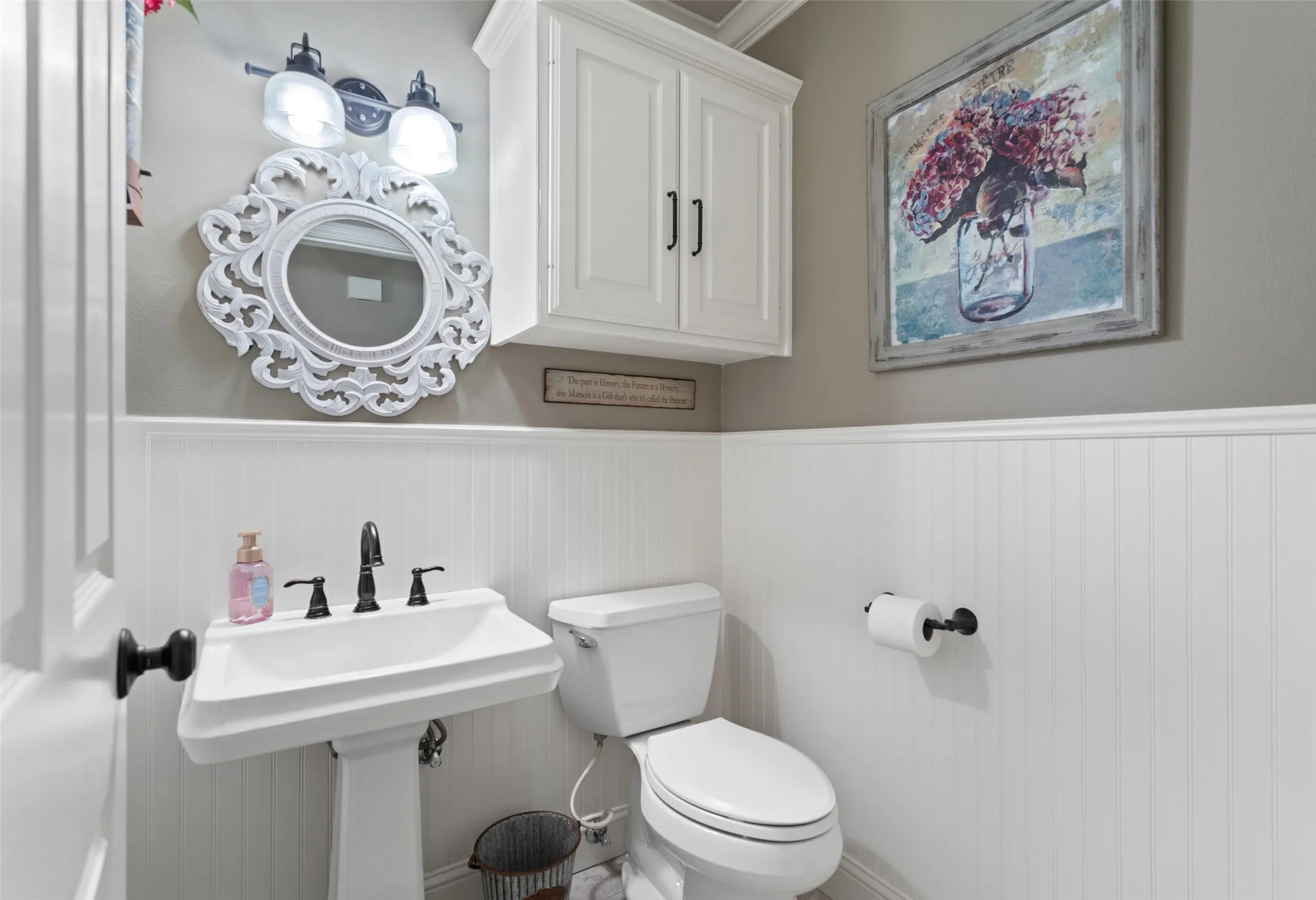 Single Family Residence For Sale in Smith County , 1340 Bridle Path, Lindale, Texas 75771, 3 Bedroom, 3 Bathroom, 2 Garage spaces, 2,359 Sqft, built in 1995, mls#21334112, Real Estate Agent in Lindale, Homes For Sale in Smith county, Homes For Sale in Lindale, Realtor in Lindale Texas, Real Estate Brokerage Independent Realty Texas, Luminita Cordes Realtor