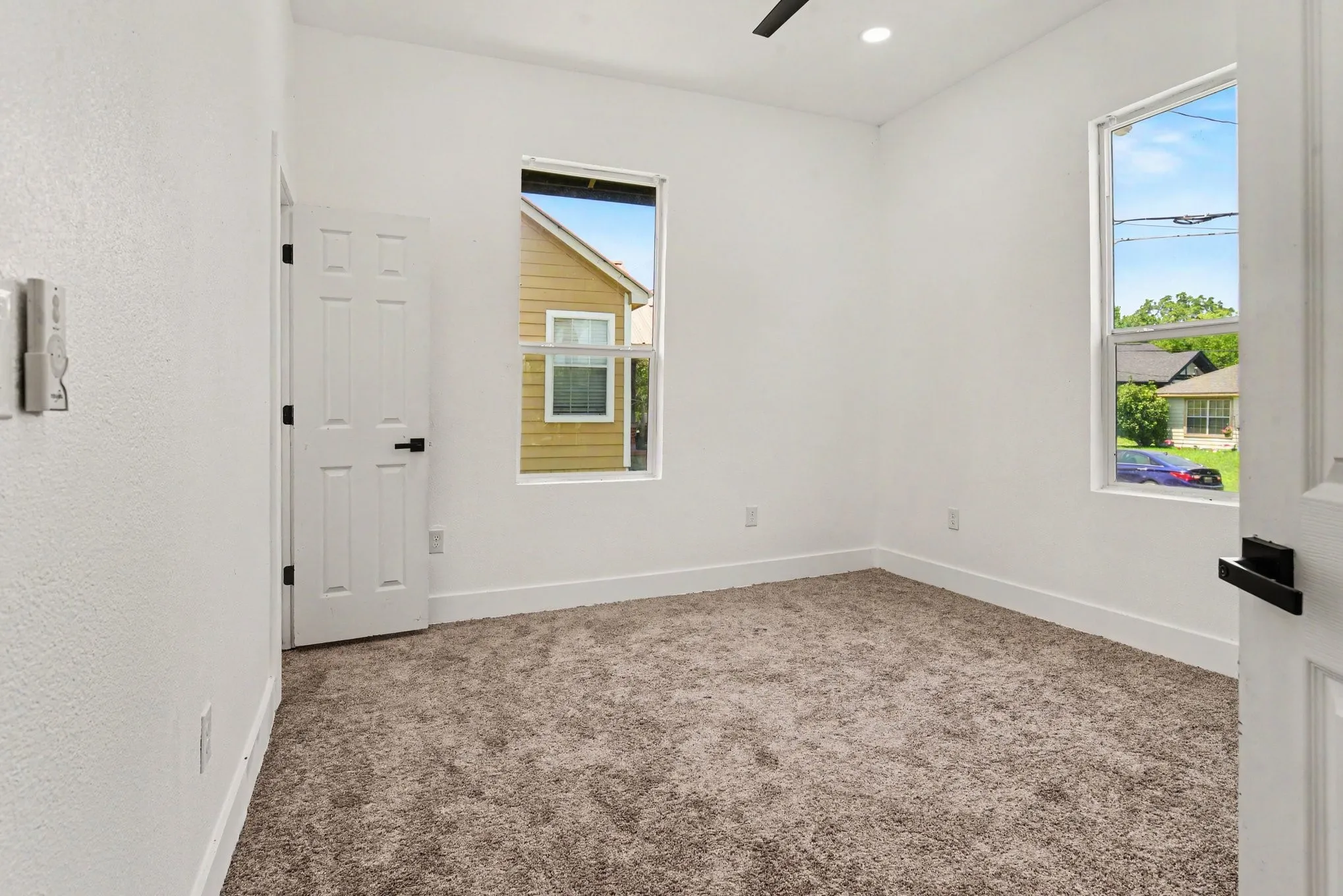 Single Family Residence For Sale in Hunt County , 2611 Bourland Street, Greenville, Texas 75401, 3 Bedroom, 3 Bathroom, Garage spaces, 1,680 Sqft, built in 1920, mls#21339740, Real Estate Agent in Greenville, Homes For Sale in Hunt county, Homes For Sale in Greenville, Realtor in Greenville Texas, Real Estate Brokerage Independent Realty Texas, Luminita Cordes Realtor