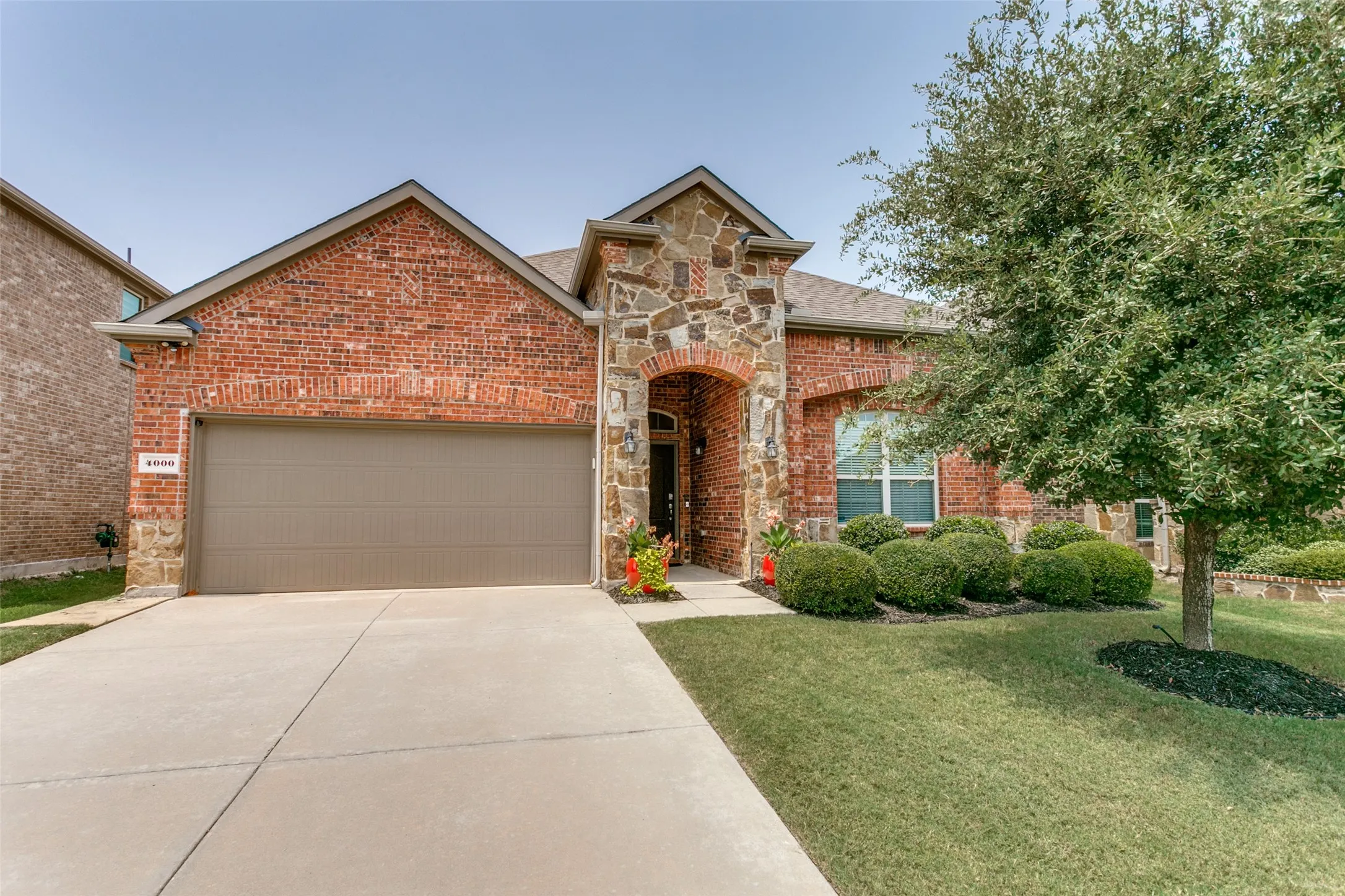 Single Family Residence For Sale in Denton County , 4000 Blessington Drive, Frisco, Texas 75036, 3 Bedroom, 2 Bathroom, 2 Garage spaces, 2,033 Sqft, built in 2017, mls#21334346, Real Estate Agent in Frisco, Homes For Sale in Denton county, Homes For Sale in Frisco, Realtor in Frisco Texas, Real Estate Brokerage Independent Realty Texas, Luminita Cordes Realtor