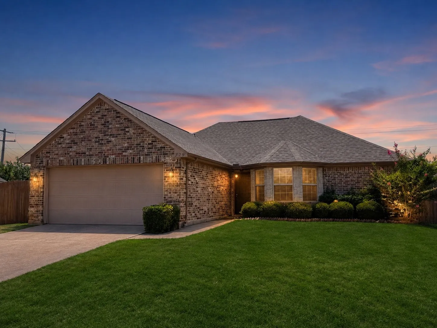 Single Family Residence For Sale in Denton County , 729 Countryside Drive, Aubrey, Texas 76227, 3 Bedroom, 2 Bathroom, 2 Garage spaces, 1,303 Sqft, built in 2010, mls#21339737, Real Estate Agent in Aubrey, Homes For Sale in Denton county, Homes For Sale in Aubrey, Realtor in Aubrey Texas, Real Estate Brokerage Independent Realty Texas, Luminita Cordes Realtor