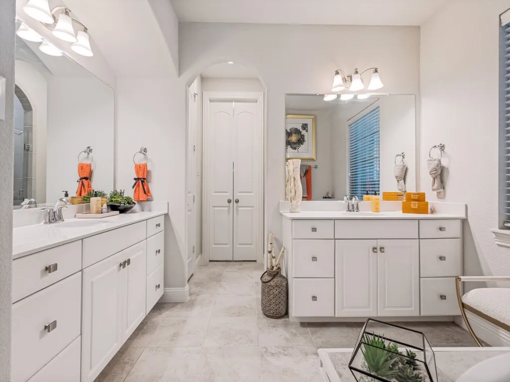 Single Family Residence For Sale in Collin County , 107 Live Oak Drive, Wylie, Texas 75098, 4 Bedroom, 4 Bathroom, 2 Garage spaces, 3,030 Sqft, built in 2016, mls#21338905, Real Estate Agent in Wylie, Homes For Sale in Collin county, Homes For Sale in Wylie, Realtor in Wylie Texas, Real Estate Brokerage Independent Realty Texas, Luminita Cordes Realtor