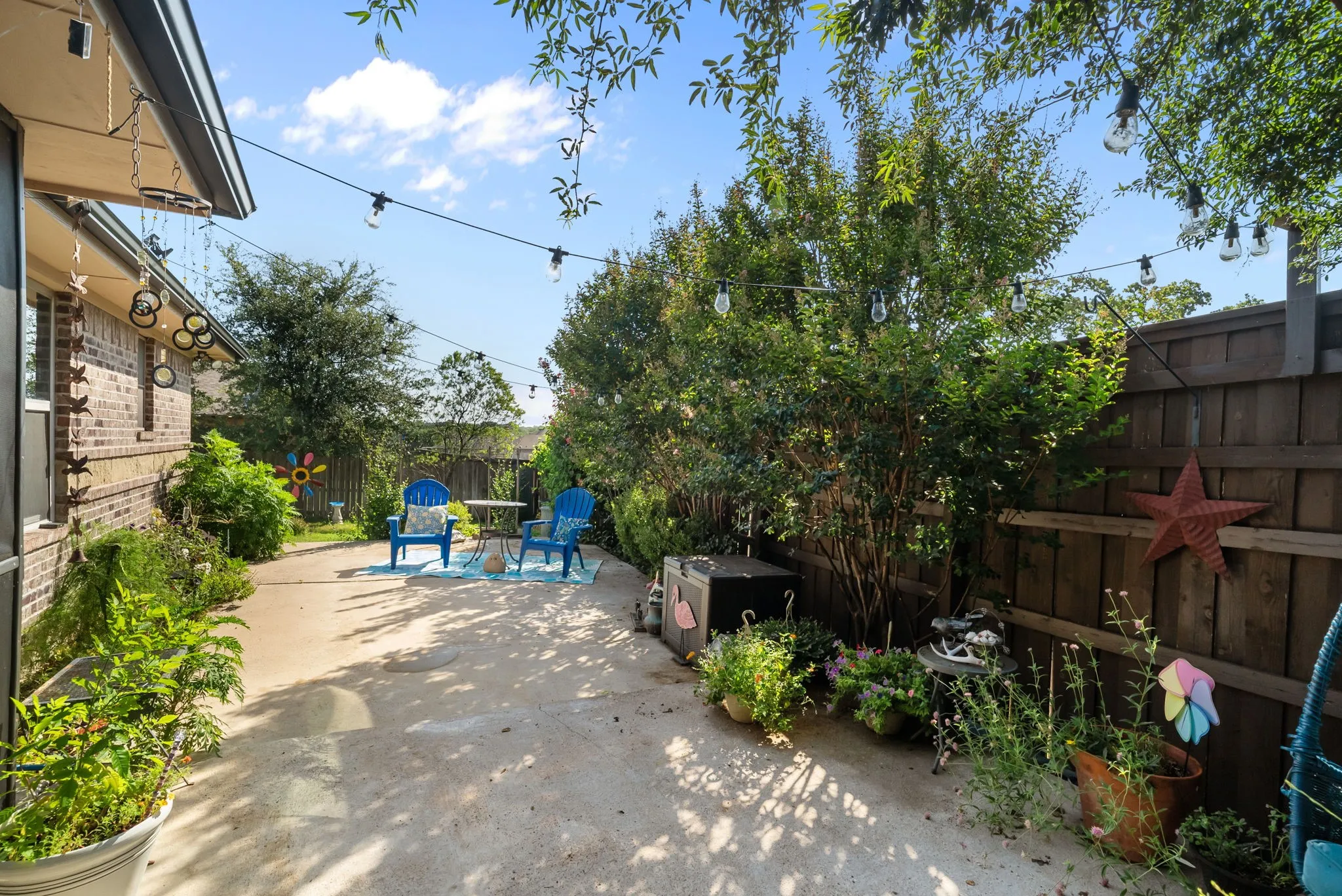 Single Family Residence For Sale in Parker County , 1261 Newcastle Drive, Weatherford, Texas 76086, 3 Bedroom, 2 Bathroom, 2 Garage spaces, 1,403 Sqft, built in 2015, mls#21339830, Real Estate Agent in Weatherford, Homes For Sale in Parker county, Homes For Sale in Weatherford, Realtor in Weatherford Texas, Real Estate Brokerage Independent Realty Texas, Luminita Cordes Realtor