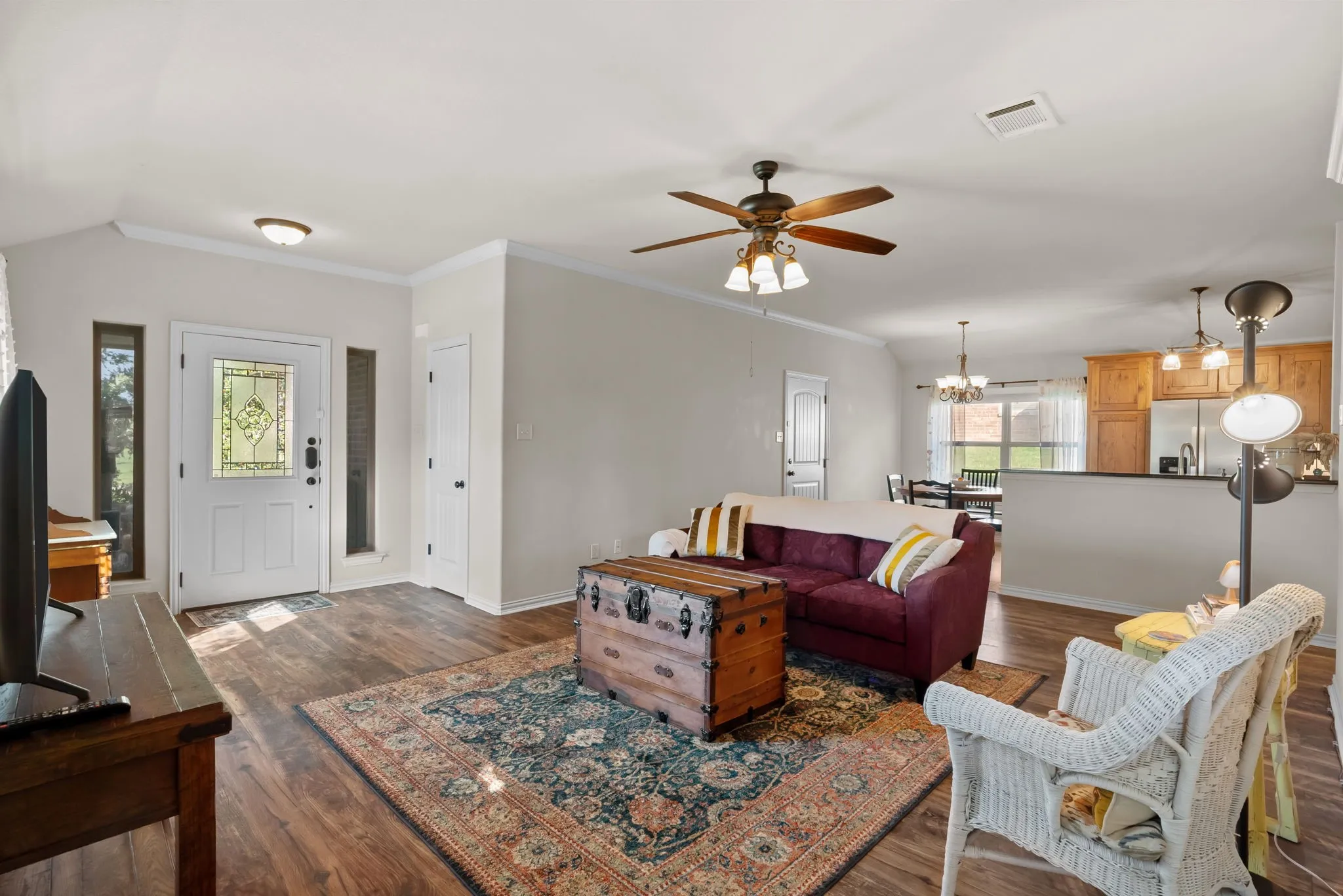 Single Family Residence For Sale in Parker County , 1261 Newcastle Drive, Weatherford, Texas 76086, 3 Bedroom, 2 Bathroom, 2 Garage spaces, 1,403 Sqft, built in 2015, mls#21339830, Real Estate Agent in Weatherford, Homes For Sale in Parker county, Homes For Sale in Weatherford, Realtor in Weatherford Texas, Real Estate Brokerage Independent Realty Texas, Luminita Cordes Realtor