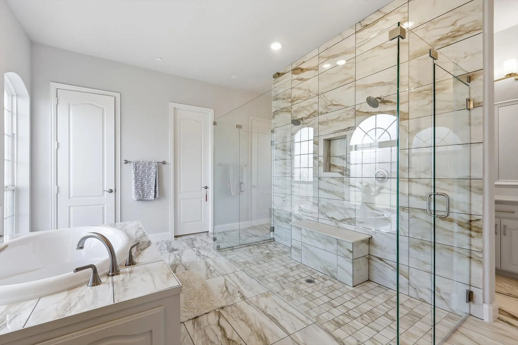 Single Family Residence For Sale in Collin County , 5013 Whisper Drive, Parker, Texas 75002, 5 Bedroom, 6 Bathroom, 4 Garage spaces, 6,372 Sqft, built in 2021, mls#21339818, Real Estate Agent in Parker, Homes For Sale in Collin county, Homes For Sale in Parker, Realtor in Parker Texas, Real Estate Brokerage Independent Realty Texas, Luminita Cordes Realtor