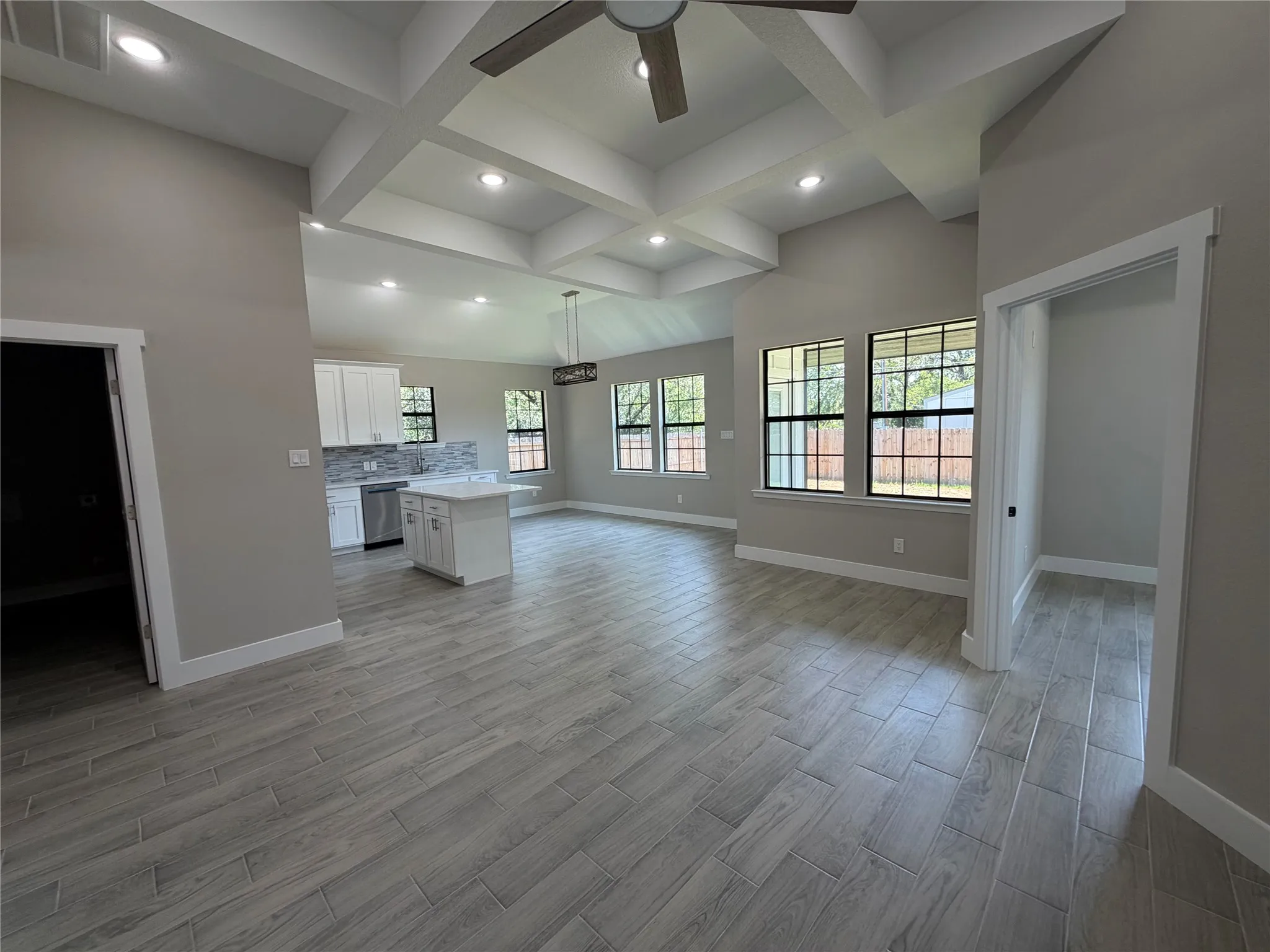 Single Family Residence For Sale in Hood County , 3025 Red Oak Drive, Granbury, Texas 76048, 3 Bedroom, 2 Bathroom, 2 Garage spaces, 1,418 Sqft, built in 2025, mls#21338043, Real Estate Agent in Granbury, Homes For Sale in Hood county, Homes For Sale in Granbury, Realtor in Granbury Texas, Real Estate Brokerage Independent Realty Texas, Luminita Cordes Realtor