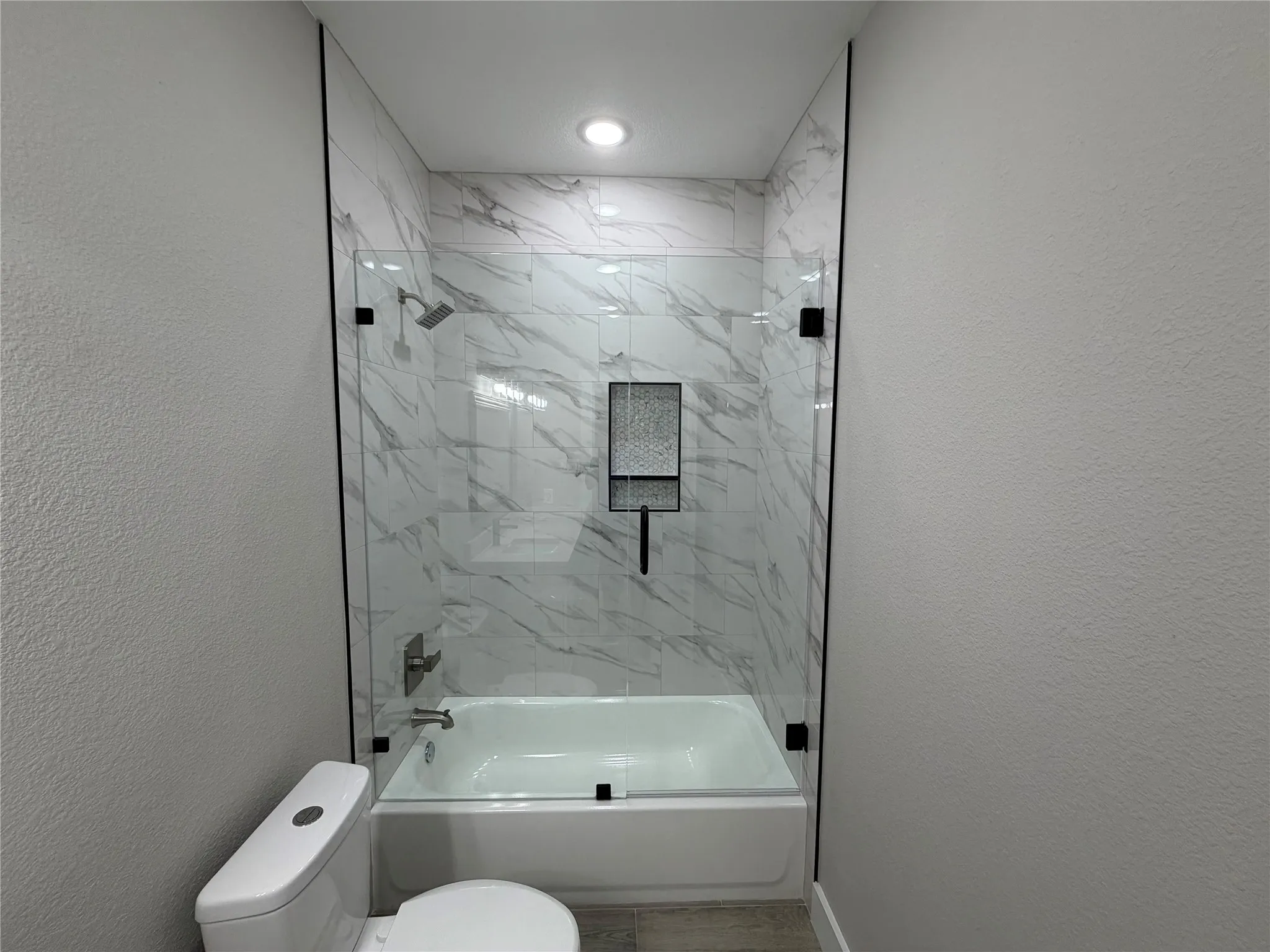 Single Family Residence For Sale in Hood County , 3025 Red Oak Drive, Granbury, Texas 76048, 3 Bedroom, 2 Bathroom, 2 Garage spaces, 1,418 Sqft, built in 2025, mls#21338043, Real Estate Agent in Granbury, Homes For Sale in Hood county, Homes For Sale in Granbury, Realtor in Granbury Texas, Real Estate Brokerage Independent Realty Texas, Luminita Cordes Realtor