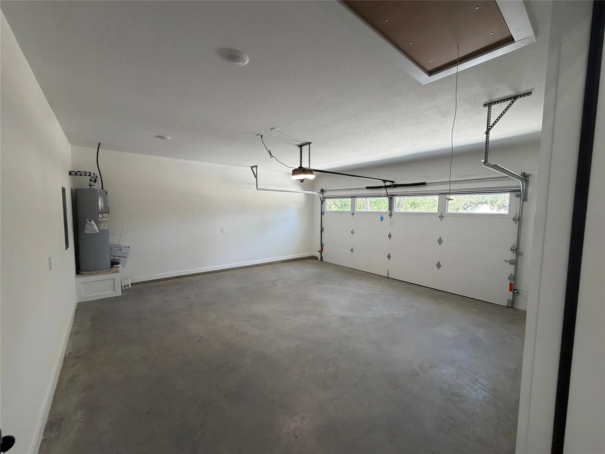 Single Family Residence For Sale in Hood County , 3025 Red Oak Drive, Granbury, Texas 76048, 3 Bedroom, 2 Bathroom, 2 Garage spaces, 1,418 Sqft, built in 2025, mls#21338043, Real Estate Agent in Granbury, Homes For Sale in Hood county, Homes For Sale in Granbury, Realtor in Granbury Texas, Real Estate Brokerage Independent Realty Texas, Luminita Cordes Realtor