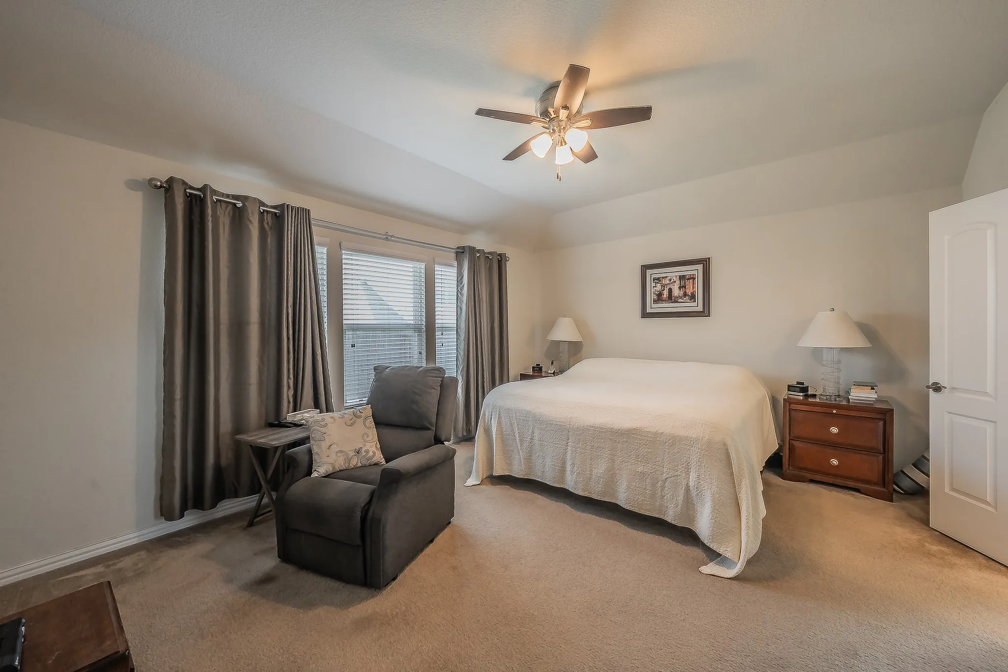 Single Family Residence For Sale in Tarrant County , 1908 Brahorn Lane, Fort Worth, Texas 76131, 3 Bedroom, 2 Bathroom, 2 Garage spaces, 2,462 Sqft, built in 2016, mls#21339810, Real Estate Agent in Fort Worth, Homes For Sale in Tarrant county, Homes For Sale in Fort Worth, Realtor in Fort Worth Texas, Real Estate Brokerage Independent Realty Texas, Luminita Cordes Realtor