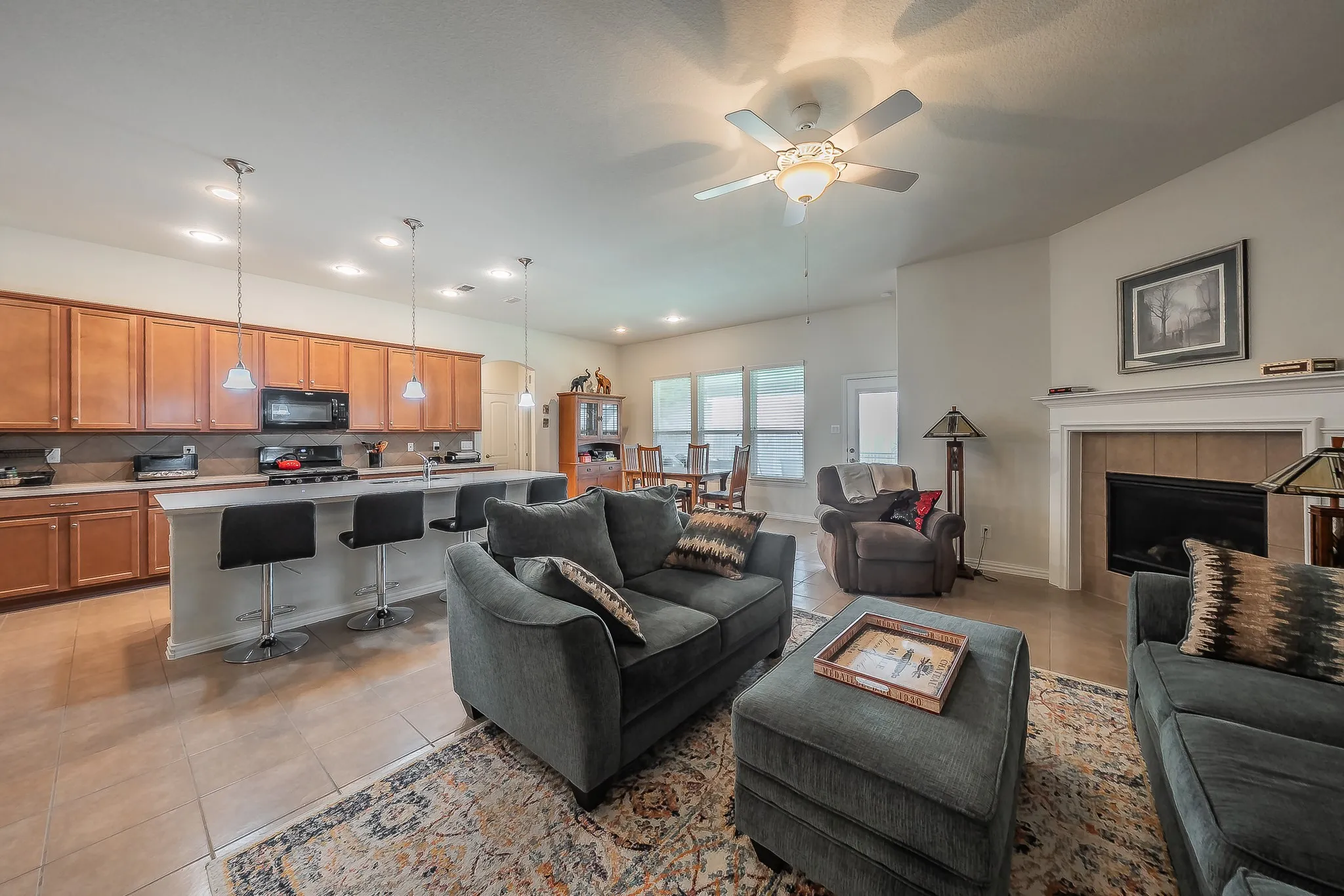 Single Family Residence For Sale in Tarrant County , 1908 Brahorn Lane, Fort Worth, Texas 76131, 3 Bedroom, 2 Bathroom, 2 Garage spaces, 2,462 Sqft, built in 2016, mls#21339810, Real Estate Agent in Fort Worth, Homes For Sale in Tarrant county, Homes For Sale in Fort Worth, Realtor in Fort Worth Texas, Real Estate Brokerage Independent Realty Texas, Luminita Cordes Realtor