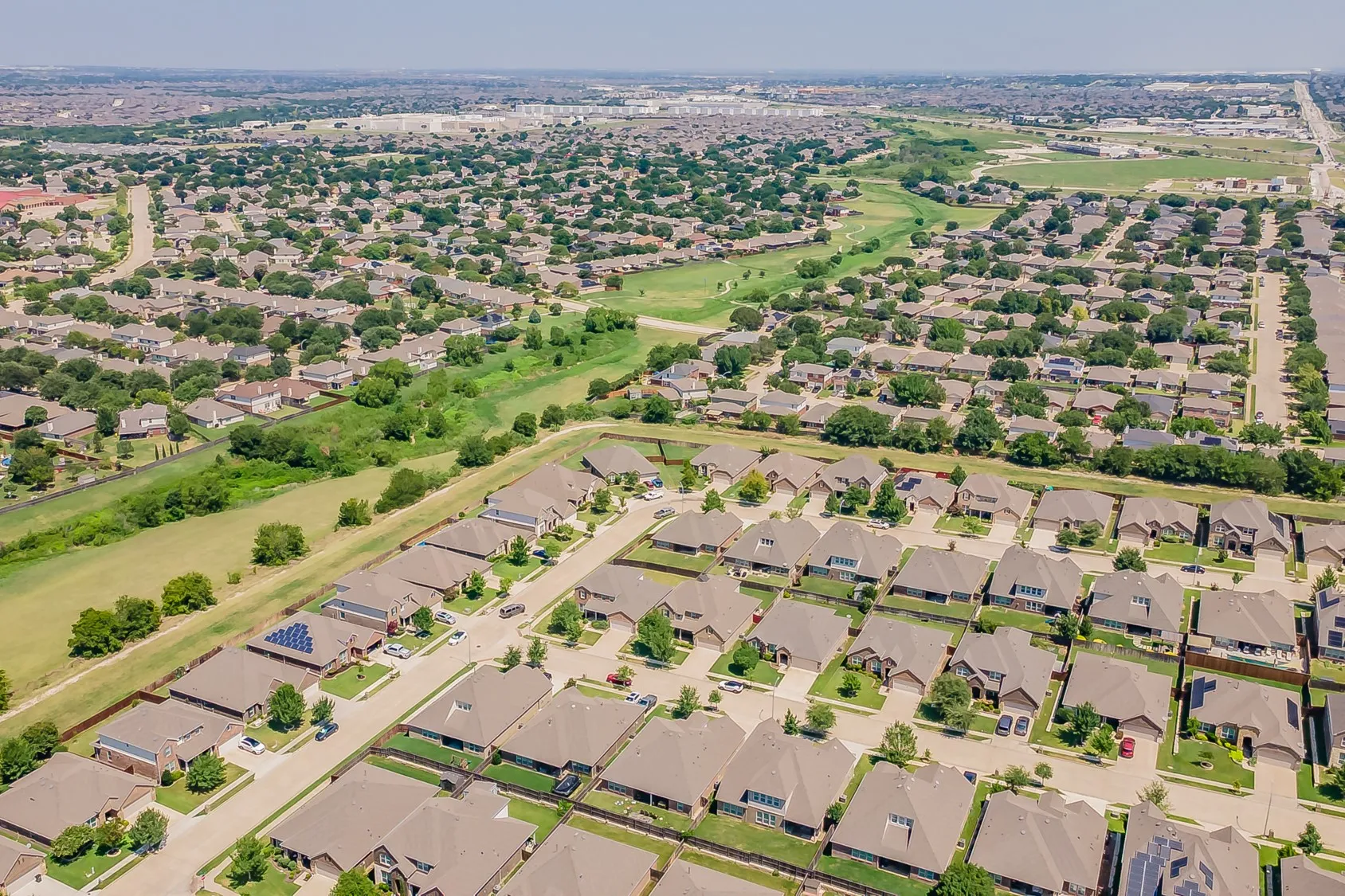 Single Family Residence For Sale in Tarrant County , 1908 Brahorn Lane, Fort Worth, Texas 76131, 3 Bedroom, 2 Bathroom, 2 Garage spaces, 2,462 Sqft, built in 2016, mls#21339810, Real Estate Agent in Fort Worth, Homes For Sale in Tarrant county, Homes For Sale in Fort Worth, Realtor in Fort Worth Texas, Real Estate Brokerage Independent Realty Texas, Luminita Cordes Realtor