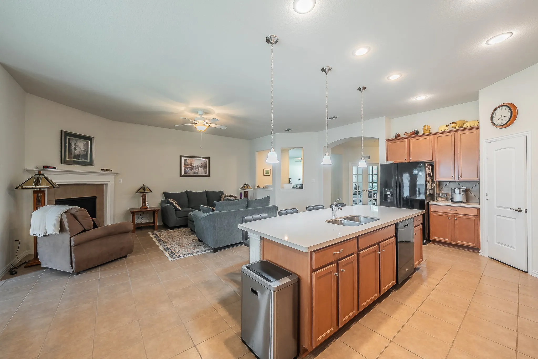 Single Family Residence For Sale in Tarrant County , 1908 Brahorn Lane, Fort Worth, Texas 76131, 3 Bedroom, 2 Bathroom, 2 Garage spaces, 2,462 Sqft, built in 2016, mls#21339810, Real Estate Agent in Fort Worth, Homes For Sale in Tarrant county, Homes For Sale in Fort Worth, Realtor in Fort Worth Texas, Real Estate Brokerage Independent Realty Texas, Luminita Cordes Realtor