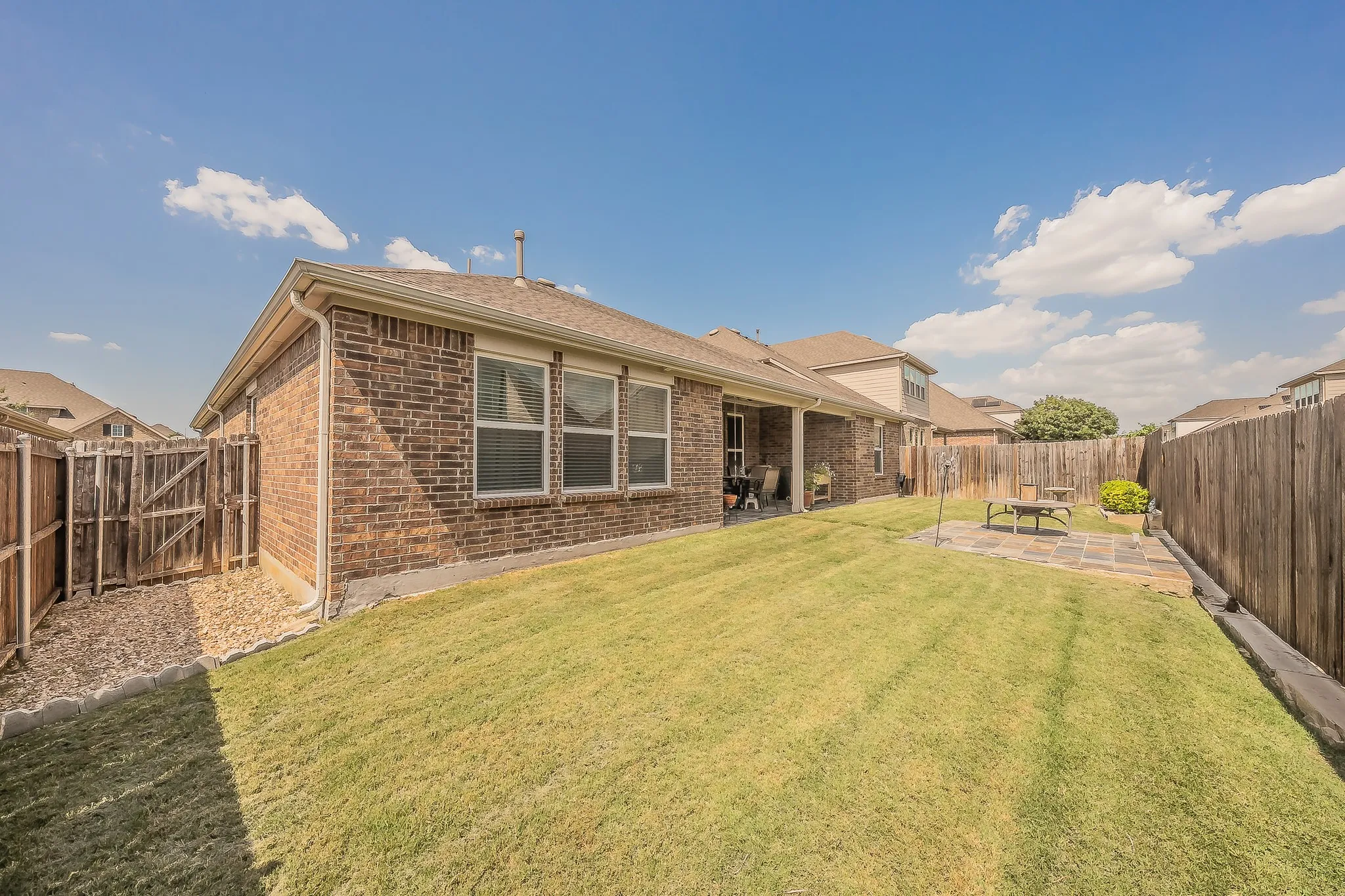 Single Family Residence For Sale in Tarrant County , 1908 Brahorn Lane, Fort Worth, Texas 76131, 3 Bedroom, 2 Bathroom, 2 Garage spaces, 2,462 Sqft, built in 2016, mls#21339810, Real Estate Agent in Fort Worth, Homes For Sale in Tarrant county, Homes For Sale in Fort Worth, Realtor in Fort Worth Texas, Real Estate Brokerage Independent Realty Texas, Luminita Cordes Realtor