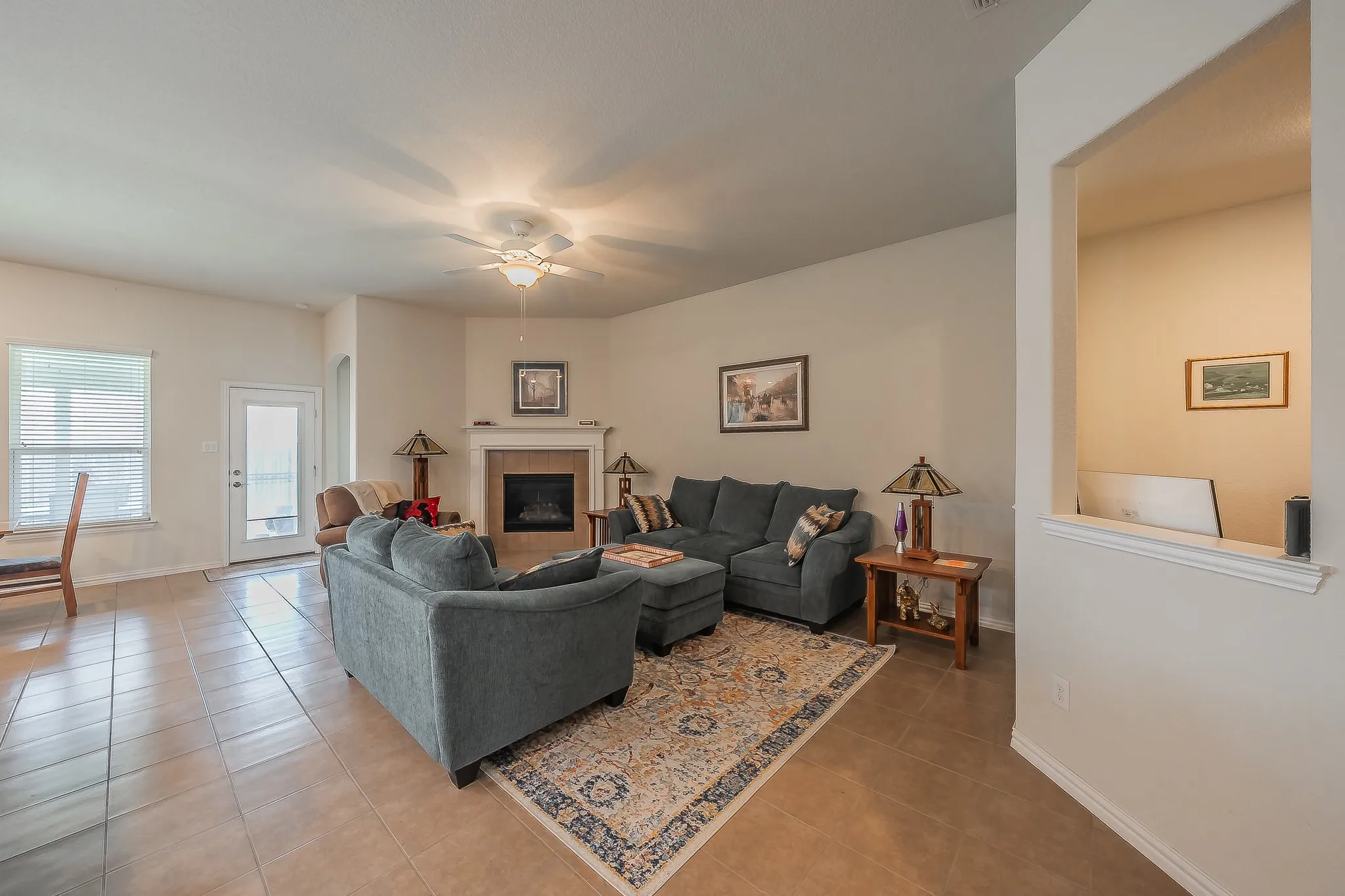 Single Family Residence For Sale in Tarrant County , 1908 Brahorn Lane, Fort Worth, Texas 76131, 3 Bedroom, 2 Bathroom, 2 Garage spaces, 2,462 Sqft, built in 2016, mls#21339810, Real Estate Agent in Fort Worth, Homes For Sale in Tarrant county, Homes For Sale in Fort Worth, Realtor in Fort Worth Texas, Real Estate Brokerage Independent Realty Texas, Luminita Cordes Realtor