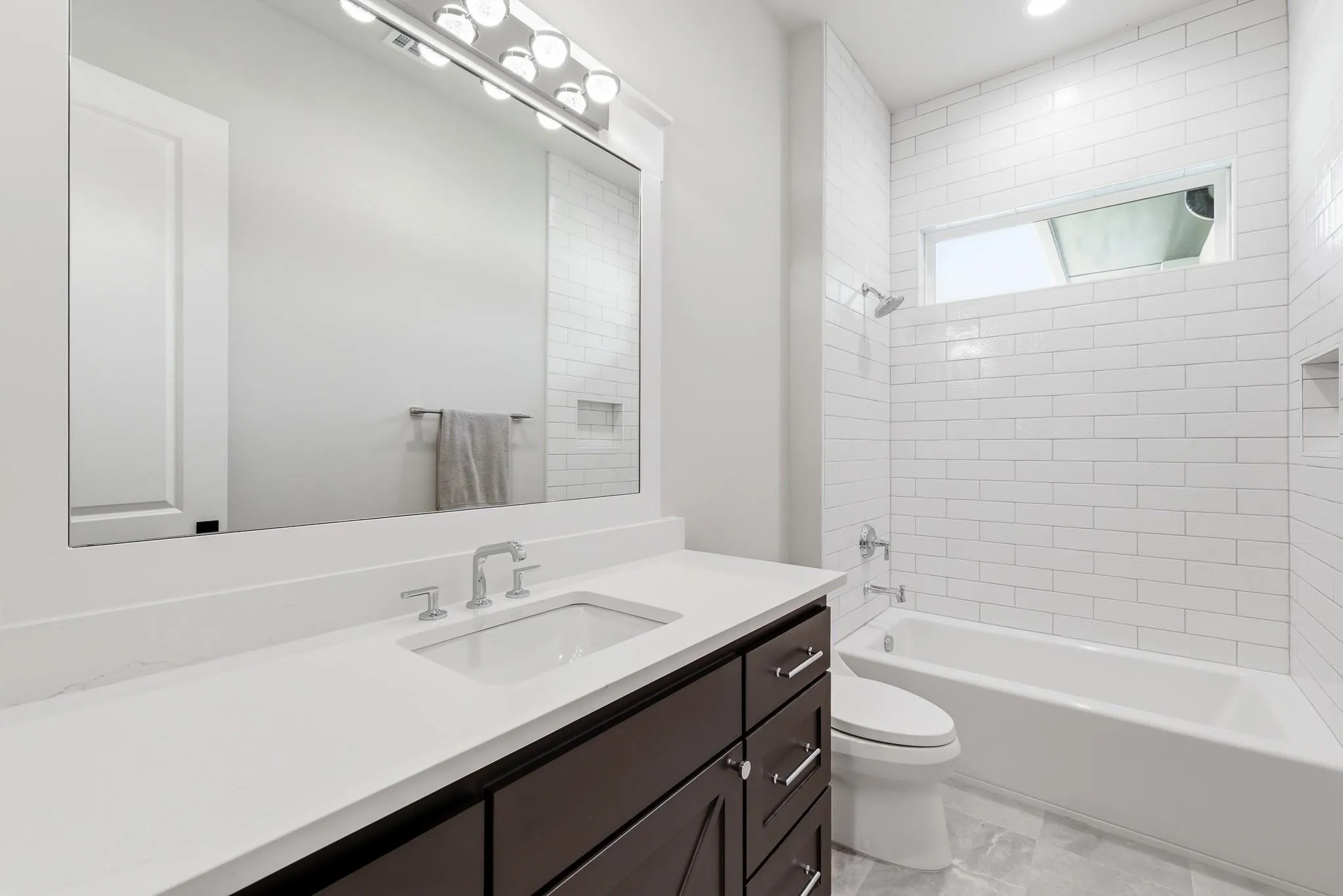 Single Family Residence For Sale in Tarrant County , 6717 Brazos Bend Drive, North Richland Hills, Texas 76182, 4 Bedroom, 4 Bathroom, 3 Garage spaces, 4,431 Sqft, built in 2023, mls#21337751, Real Estate Agent in North Richland Hills, Homes For Sale in Tarrant county, Homes For Sale in North Richland Hills, Realtor in North Richland Hills Texas, Real Estate Brokerage Independent Realty Texas, Luminita Cordes Realtor