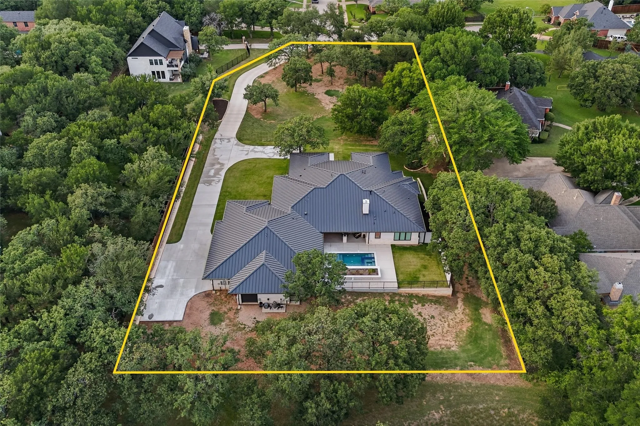 Single Family Residence For Sale in Tarrant County , 6717 Brazos Bend Drive, North Richland Hills, Texas 76182, 4 Bedroom, 4 Bathroom, 3 Garage spaces, 4,431 Sqft, built in 2023, mls#21337751, Real Estate Agent in North Richland Hills, Homes For Sale in Tarrant county, Homes For Sale in North Richland Hills, Realtor in North Richland Hills Texas, Real Estate Brokerage Independent Realty Texas, Luminita Cordes Realtor