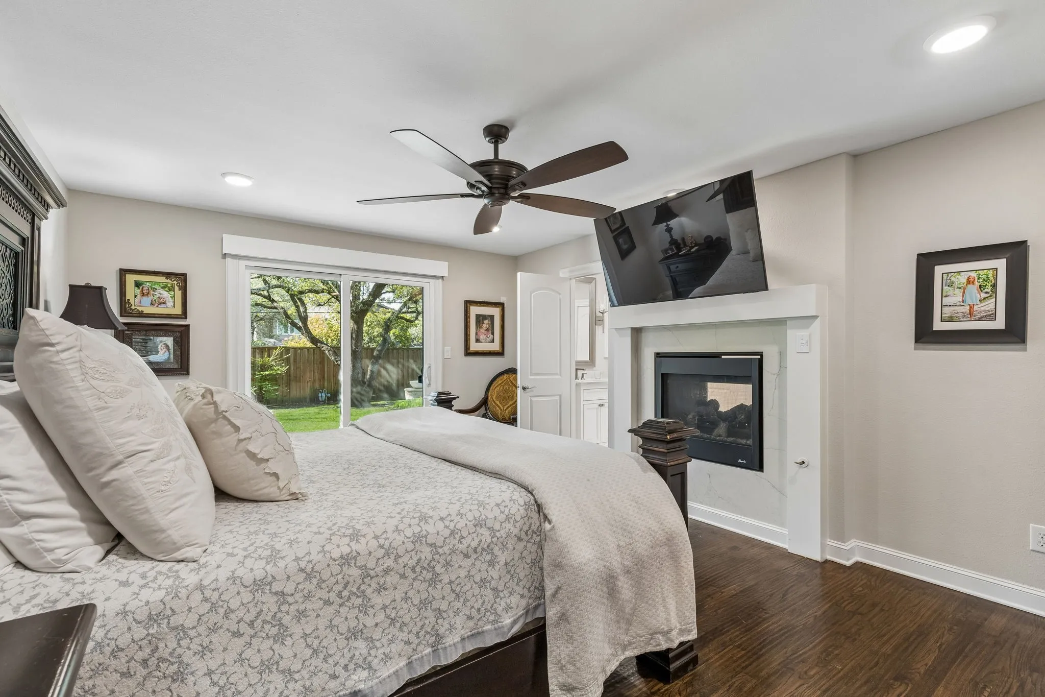 Single Family Residence For Sale in Dallas County , 5712 Ridgetown Circle, Dallas, Texas 75230, 4 Bedroom, 4 Bathroom, Garage spaces, 3,075 Sqft, built in 1960, mls#21339849, Real Estate Agent in Dallas, Homes For Sale in Dallas county, Homes For Sale in Dallas, Realtor in Dallas Texas, Real Estate Brokerage Independent Realty Texas, Luminita Cordes Realtor