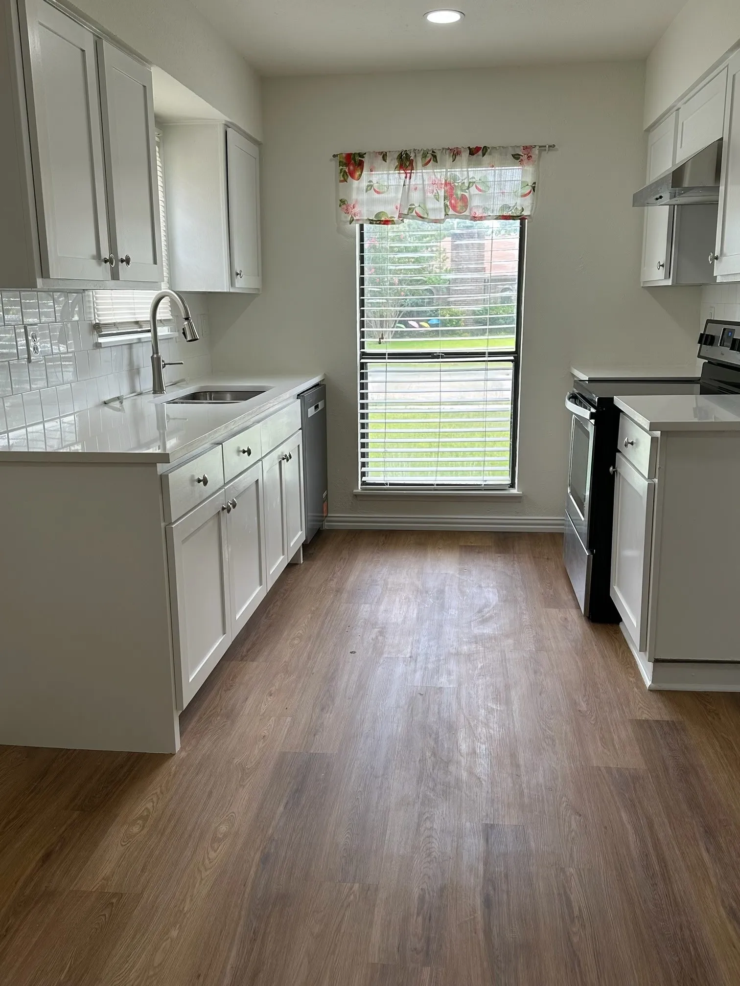 Single Family Residence For Rent in Dallas County , 522 Woodhurst Drive, Coppell, Texas 75019, 3 Bedroom, 2 Bathroom, 2 Garage spaces, 1,673 Sqft, built in 1979, mls#21336957, Real Estate Agent in Coppell, Homes For Rent in Dallas county, Homes For Rent in Coppell, Realtor in Coppell Texas, Real Estate Brokerage Independent Realty Texas, Luminita Cordes Realtor