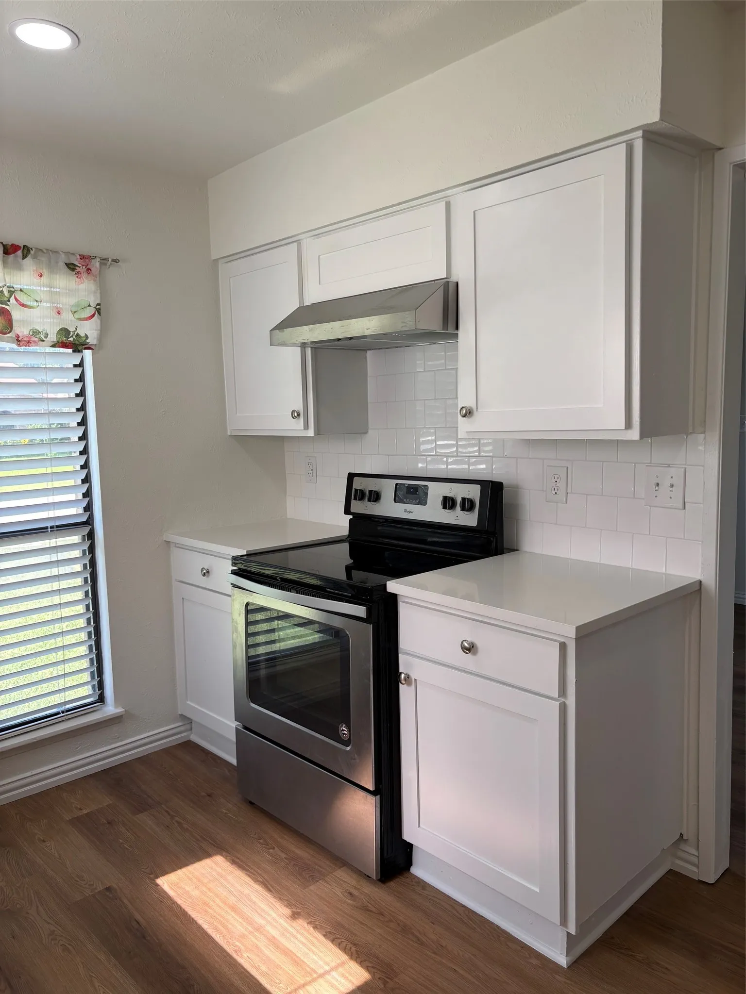 Single Family Residence For Rent in Dallas County , 522 Woodhurst Drive, Coppell, Texas 75019, 3 Bedroom, 2 Bathroom, 2 Garage spaces, 1,673 Sqft, built in 1979, mls#21336957, Real Estate Agent in Coppell, Homes For Rent in Dallas county, Homes For Rent in Coppell, Realtor in Coppell Texas, Real Estate Brokerage Independent Realty Texas, Luminita Cordes Realtor