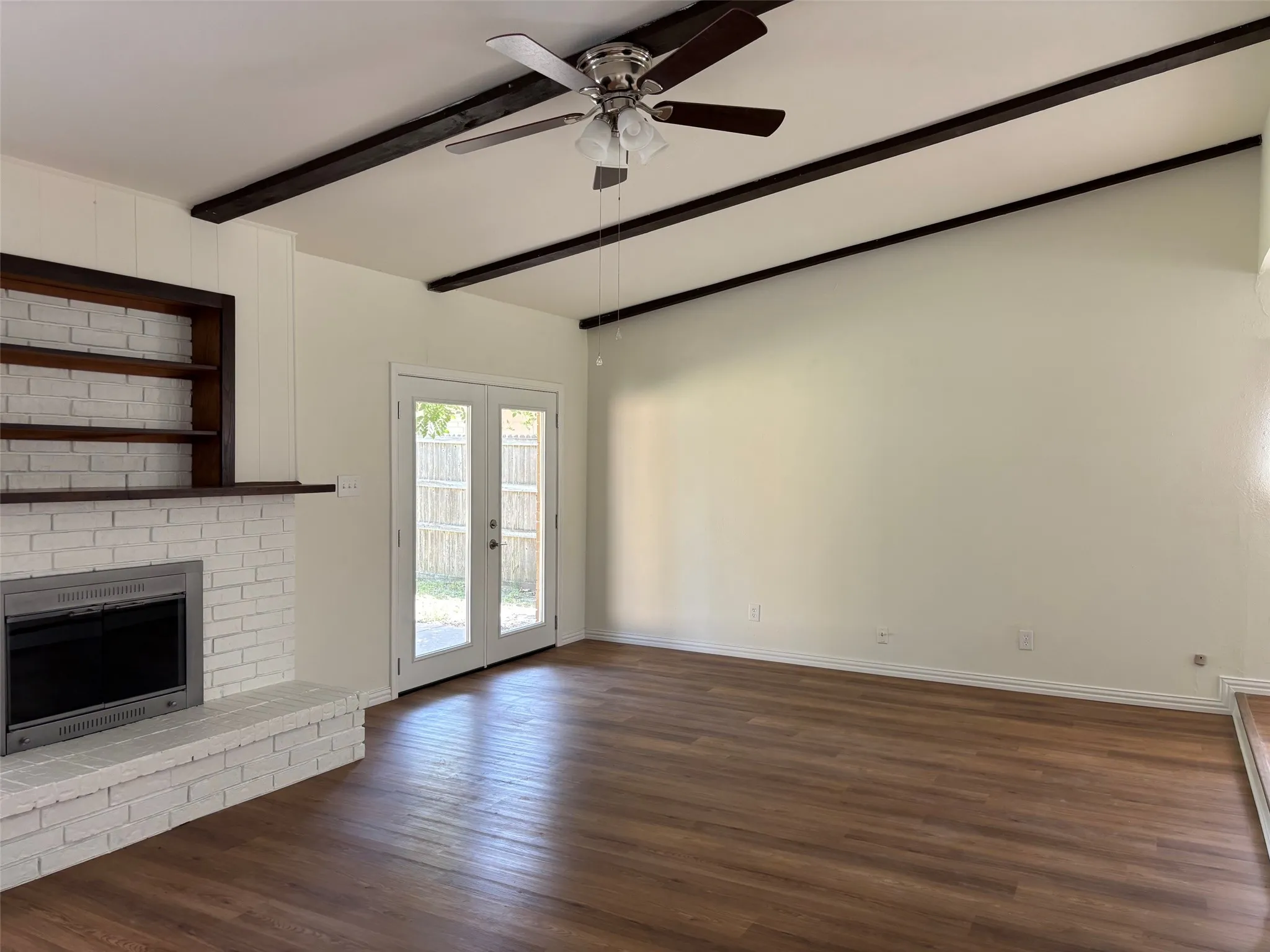 Single Family Residence For Rent in Dallas County , 522 Woodhurst Drive, Coppell, Texas 75019, 3 Bedroom, 2 Bathroom, 2 Garage spaces, 1,673 Sqft, built in 1979, mls#21336957, Real Estate Agent in Coppell, Homes For Rent in Dallas county, Homes For Rent in Coppell, Realtor in Coppell Texas, Real Estate Brokerage Independent Realty Texas, Luminita Cordes Realtor