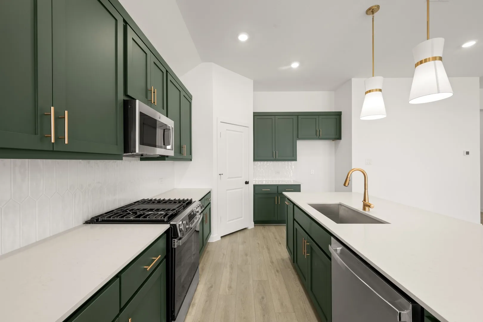 645 Tyronza- Kitchen-3