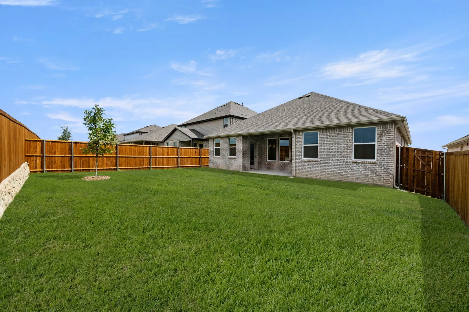 645 Tyronza- Back-1