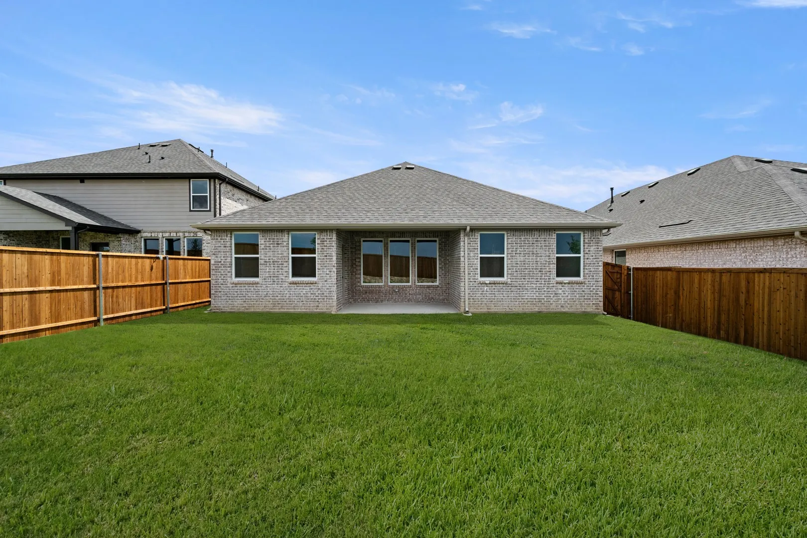 645 Tyronza- Back-2