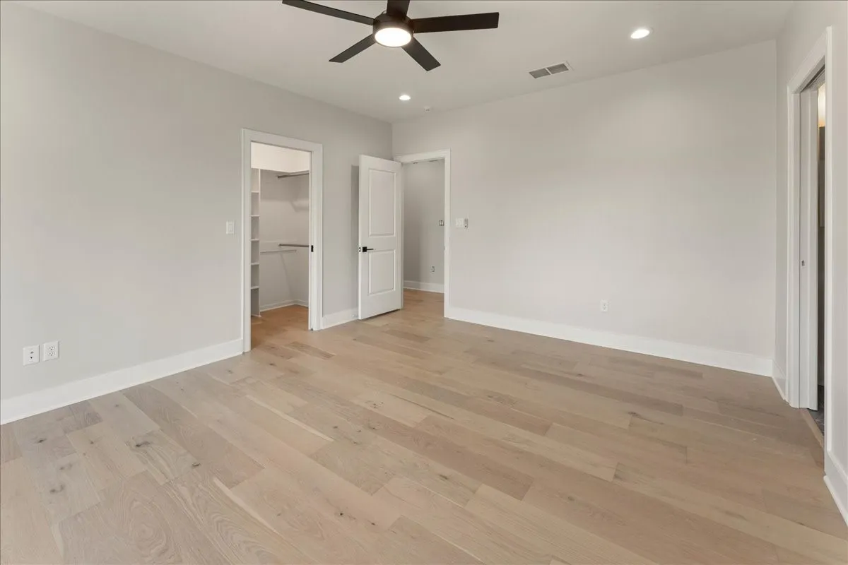 Single Family Residence For Sale in Smith County , 1442 County Road 313 E, Tyler, Texas 75706, 4 Bedrooms, 5 Bathrooms, 2 Garage spaces, 7,296 Sqft, built in 2007, Price $3,500,000, mls#21339856, Real Estate Agent in Tyler, Homes For Sale in Smith county, Homes For Sale in Tyler, Realtor in Tyler Texas, Real Estate Brokerage Independent Realty Texas, Luminita Cordes Realtor