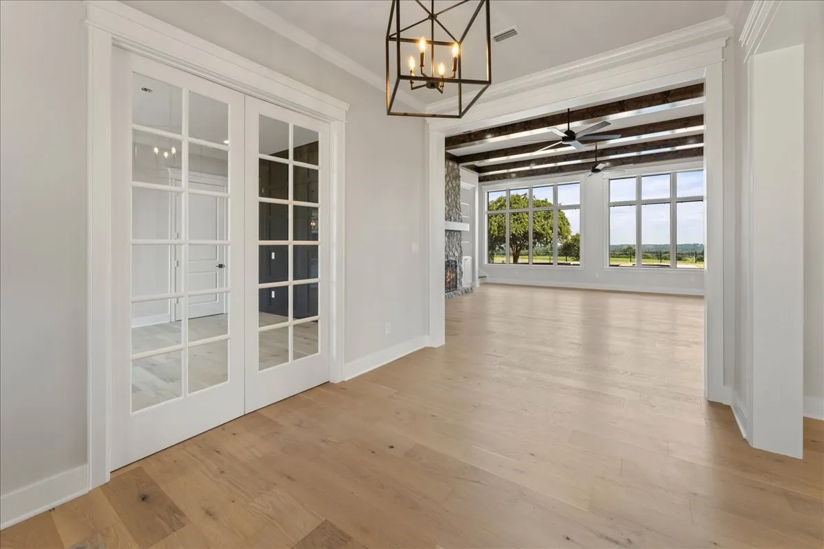 Single Family Residence For Sale in Smith County , 1442 County Road 313 E, Tyler, Texas 75706, 4 Bedrooms, 5 Bathrooms, 2 Garage spaces, 7,296 Sqft, built in 2007, Price $3,500,000, mls#21339856, Real Estate Agent in Tyler, Homes For Sale in Smith county, Homes For Sale in Tyler, Realtor in Tyler Texas, Real Estate Brokerage Independent Realty Texas, Luminita Cordes Realtor